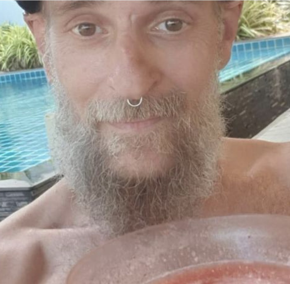 Matthew Jones was a greatly valued volunteer at the Swansea Wellbeing Centre whose kindness, commitment, and support touched many lives. We are honoured to support this Crowdfunder in his memory.
Many of you know Mathews dad Graham from our men's walk and from his time at WCADA thinking of his family and friends at this time and Mathew left us far too soon.
https://www.crowdfunder.co.uk/p/qr/VyY6Qvgl