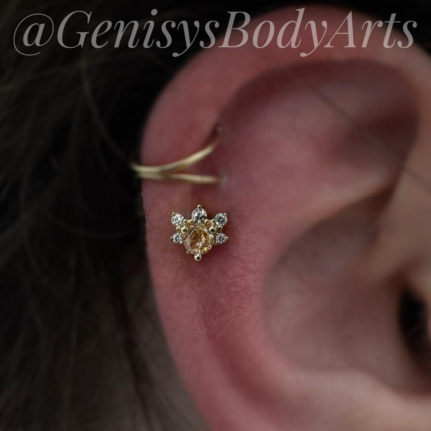 Pop the Champagne! 🍾
Check out this little pop of Champagne color with a gorgeous gold setting!
Stop in and let’s add a little pizazz to your piercings. 💛
#helixpiercing #newpiercing #genisysbodyarts #pittsburghpiercing #pittsburghpiercer