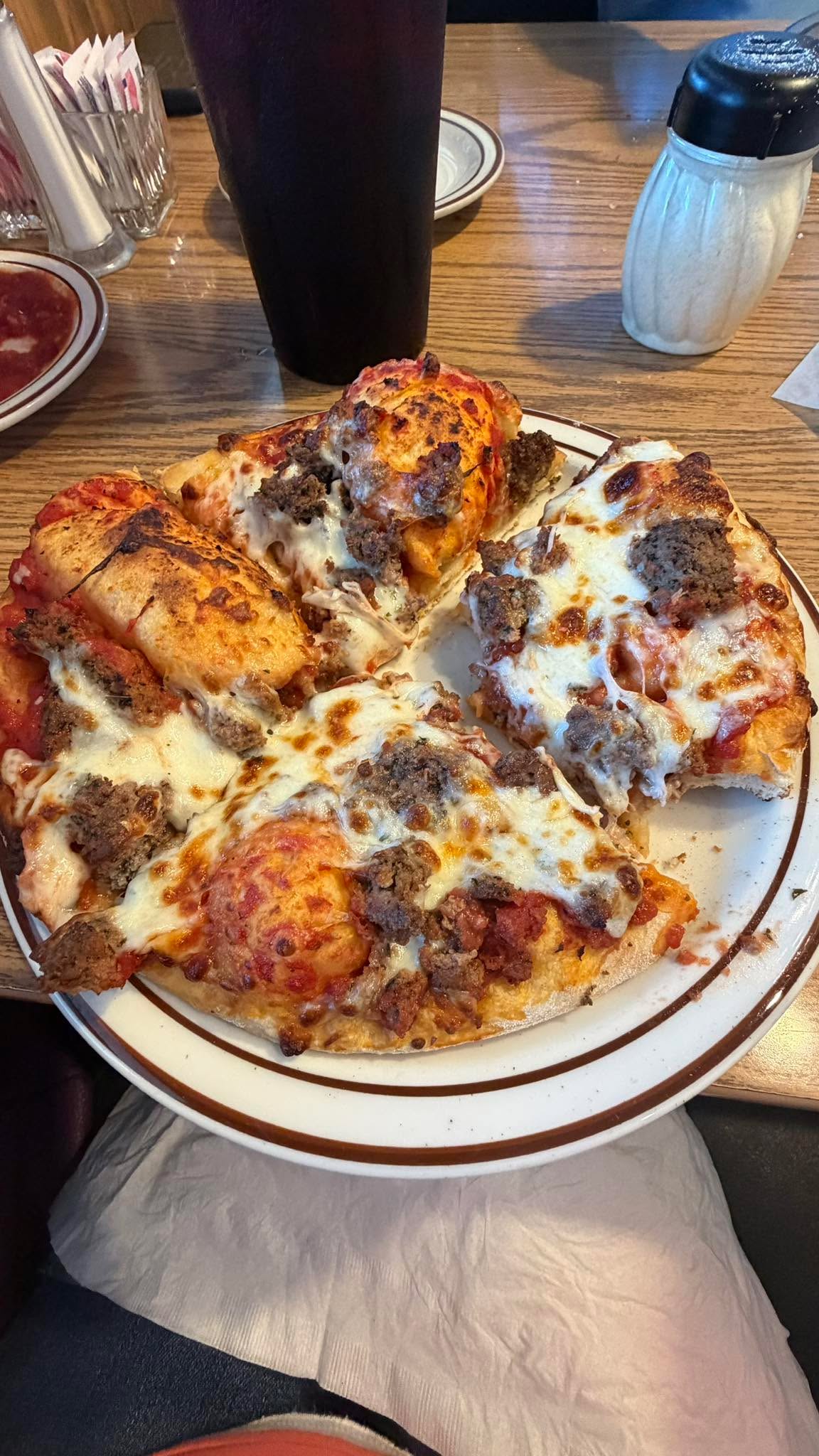 Have you ever been to Mama Alvino's Pizzeria in Aurora, CO? You need to go.
Nothing fancy. Just AMAZING pizza!