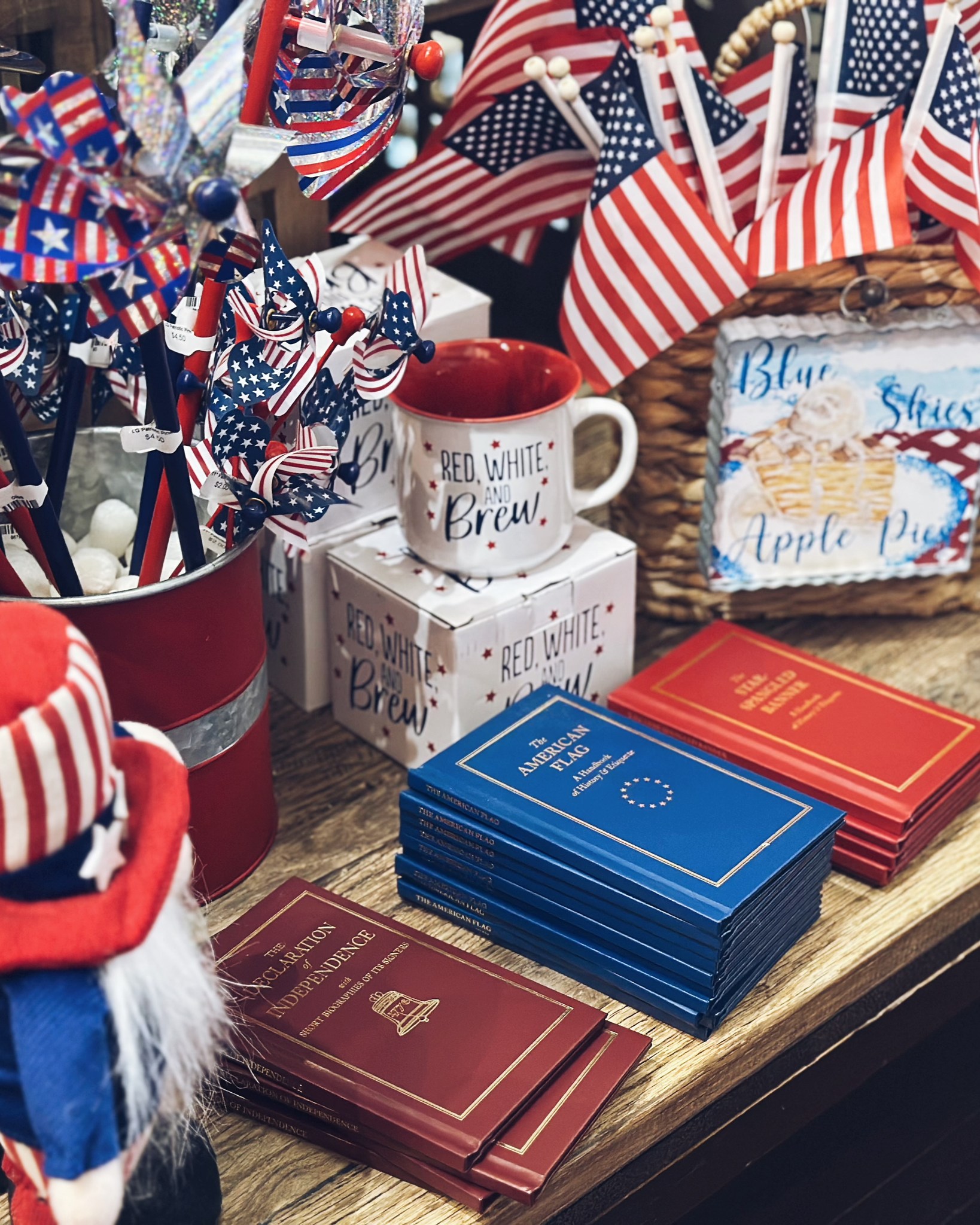 🇺🇸CELEBRATE 250 YEARS🇺🇸 Forget the throw-away paper decor and shop quality decorations that will last you the next 250 years. Come by the shop or visit us online at MITZISSONOMA.COM
.
.
.
#historicdowntownmckinney #shopsmall #visitmckinney #downtownmckinney #supportsmallbusiness #mckinneysquare #supportlocal #localbusiness #giftshop #wineboutique