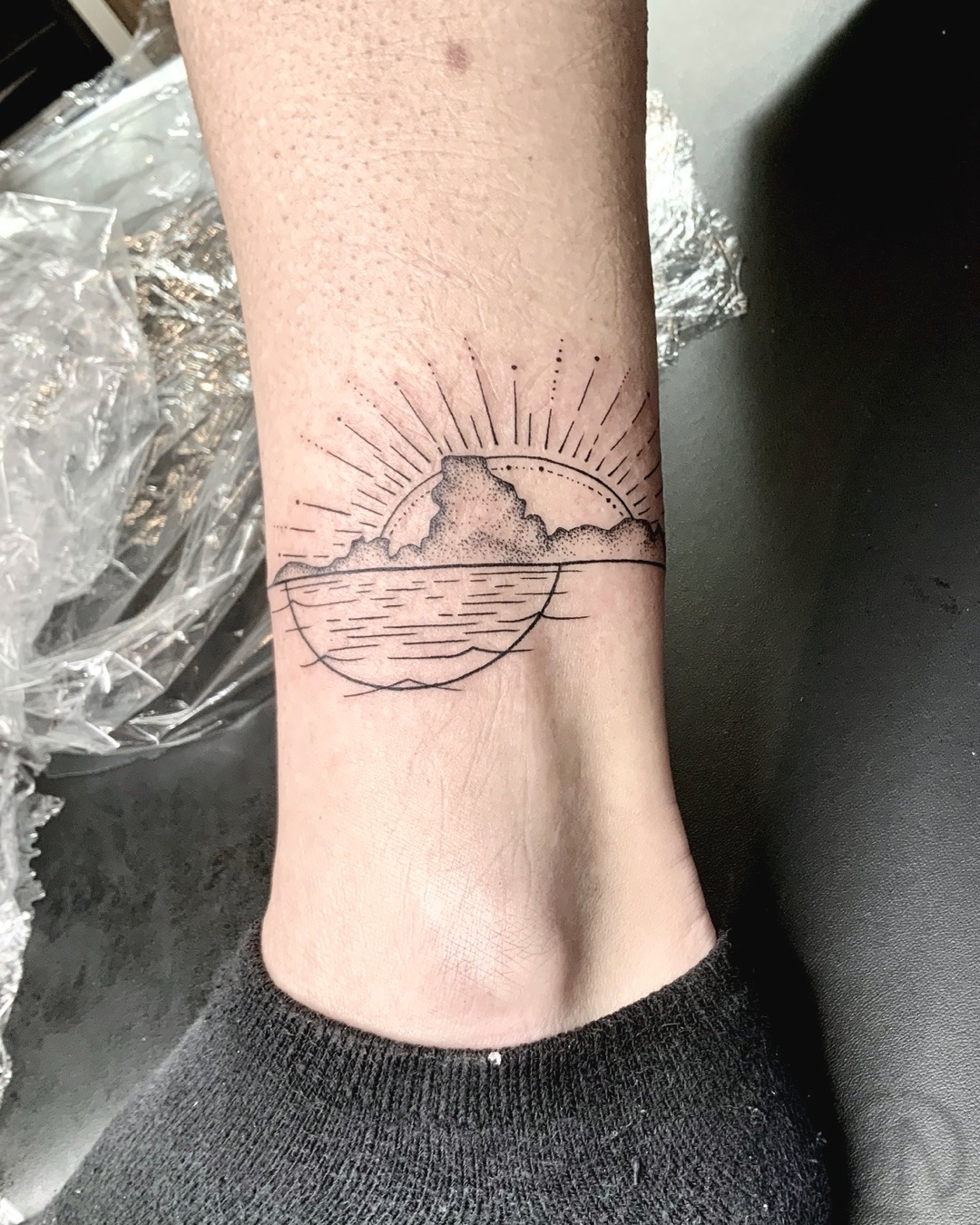 Special ankle tattoo done for Jane. I can’t stop looking for the green cat eye now! lol
Thank you so much.
#tutukakatattooartist #whangareitattoostudio #whangareitattooartist #blackworktattooartist #girlstattoo #finelinetattooartist #whangareitattoo #ankletattoo