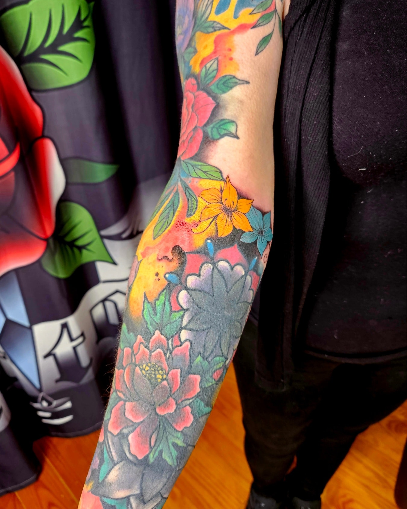 Adding some cute flowers to this colourful sleeve 😍 done by Pete @Pete_Explicit Ink #tattoo #explicitinktattoo #ink #flower tattoo #coloursleeve #graywashtattoo #melbournetattoo #tattooistnearme #stalbanstattoo