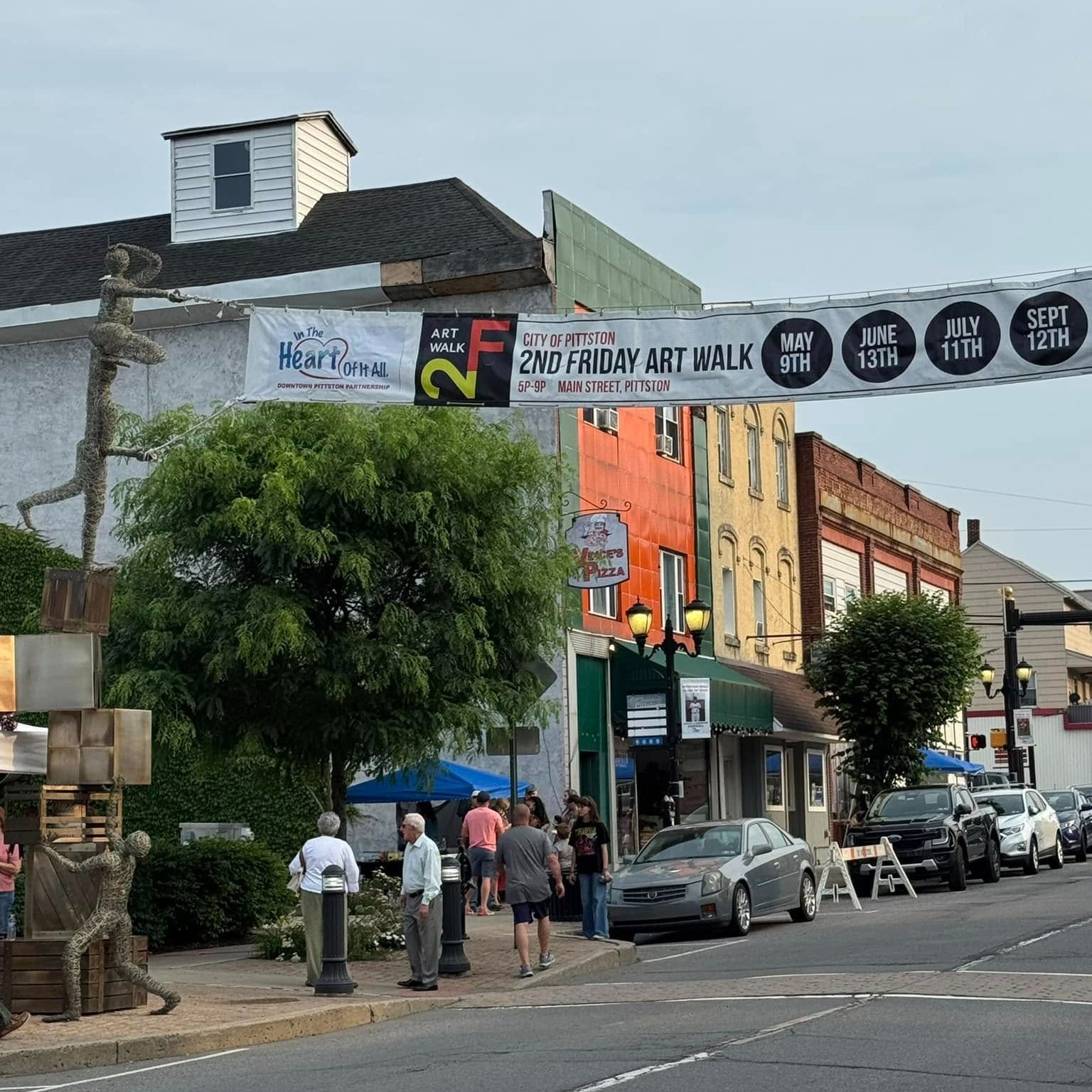 Looking for something fun to do with the family this Friday, July 10th?
We've got your evening planned!
🎨 Explore Downtown Pittston during our 2nd Friday Art Walk featuring:
🎶 Live music by Phyllis Hopkins
🎈 Balloon animals
🎨 Face painting
🛍️ Local shops, restaurants, artists, and Art E Fekts Gallery all open to enjoy
Then stick around for a FREE outdoor movie at the Slope Amphitheater!
🍿 The SpongeBob Movie: Search for SquarePants begins at dusk, with free popcorn available. Just bring your lawn chairs, blankets, snacks, and bug spray for a relaxing night under the stars.
Summer nights are better in Downtown Pittston!