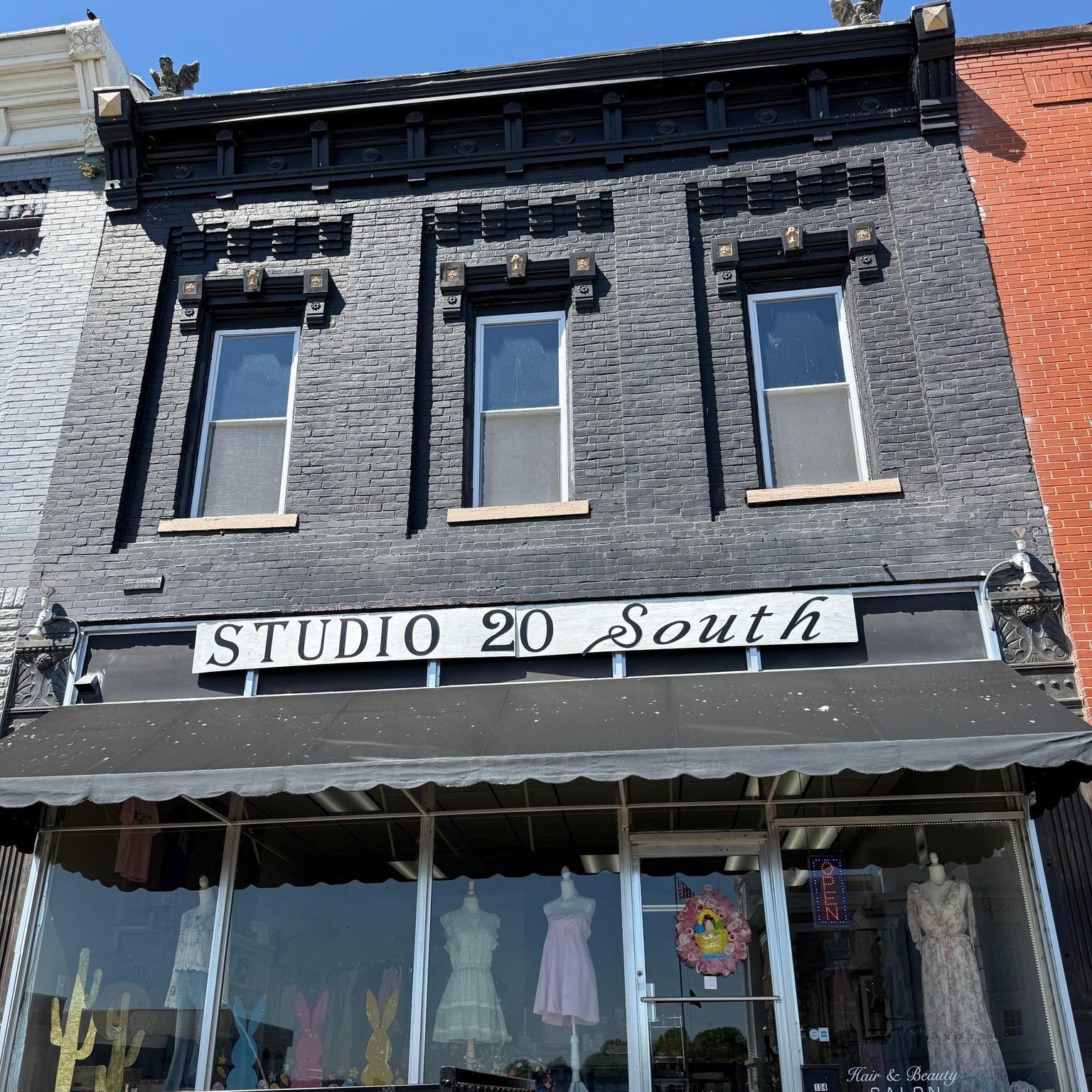 Find Southern classics at Studio 20 South- the perfect place to shop for Summer! 🛍
📍Lewisburg, TN
#VisitMarshallTN
