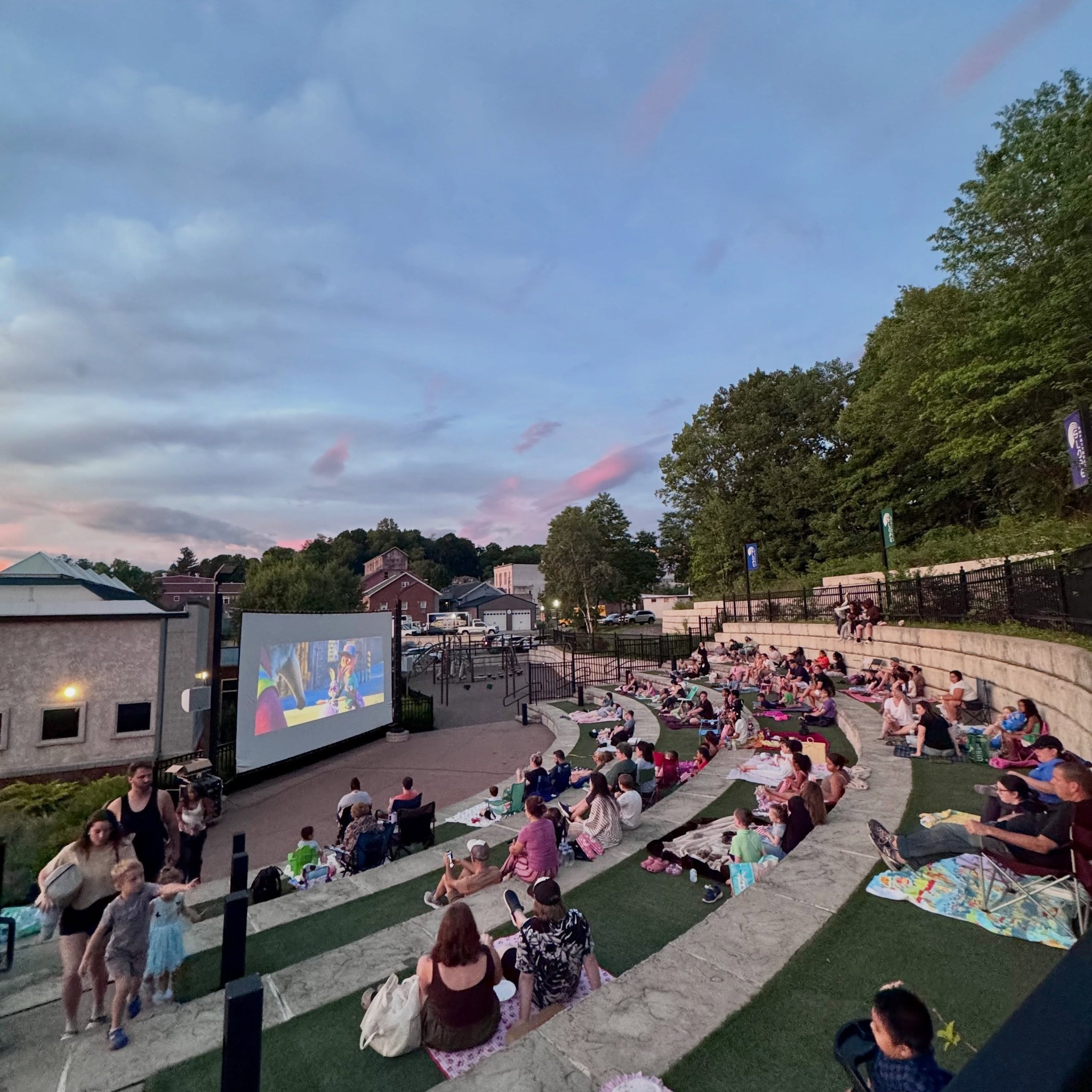 🌙🍿 Movie Night is back THIS FRIDAY!
After enjoying everything Downtown Pittston's 2nd Friday Art Walk has to offer, make your way to the Slope Amphitheater (behind the Pittston Memorial Library) for a FREE outdoor movie under the stars!
This month's feature:
🧽 The SpongeBob Movie: Search for SquarePants
📅 Friday, July 10
⏰ Movie begins at dusk
🍿 FREE popcorn provided (while supplies last)
Don't forget to pack your blankets, lawn chairs, favorite movie snacks, and bug spray. We'll take care of the big screen—you bring the fun!