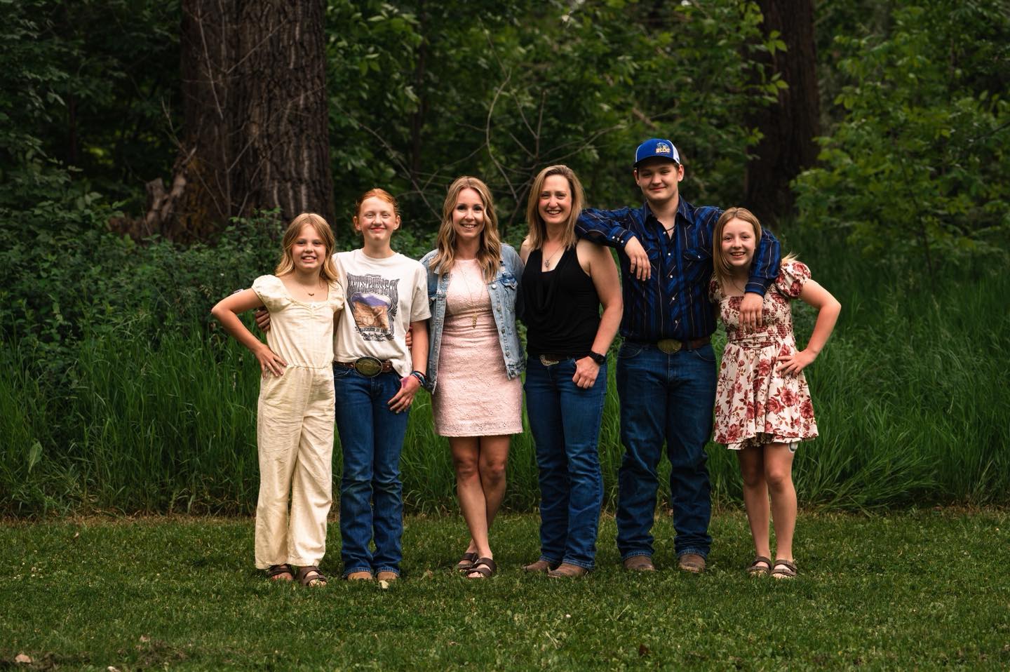Some sessions just feel like catching up with old friends, and these two families are exactly that. ❤️ Every time we get together, there’s no shortage of laughs, genuine smiles, and memories being made. Watching your families grow and being trusted to capture each new chapter is something I never take for granted. Thank you for always making every session so much fun—I already can’t wait for the next one!
📸 Ready to capture your family’s story? I’d love to help create memories you’ll treasure for years to come.
#MeganKelseyPhotography #LethbridgePhotographer #SouthernAlbertaPhotographer #FamilyPhotography #FamilyPhotos #LifestylePhotography #LoveWhatIDo #MakingMemories #FamilyMoments #PhotoSession #Lethbridge #AlbertaPhotographer #YQLPhotographer #GrowingFamilies #CaptureTheMoment #FamilyPhotographer #ThankfulHeart #DocumentYourStory