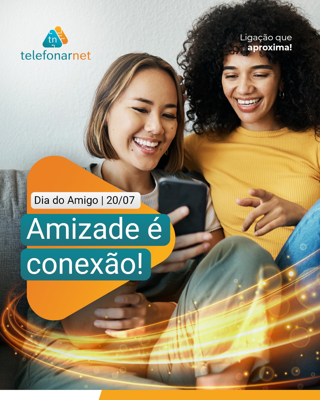 Amizade é conexão.
É compartilhar momentos, dar risada juntos, mandar memê sem contexto e ficar horas em call como se o tempo nem passasse.
Porque no fim, estar conectado também é estar perto de quem faz bem pra gente.
Feliz Dia do Amigo da Telefonar pra todos que fazem a vida mais leve e divertida!