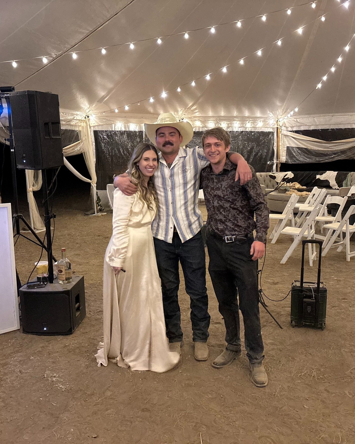 Nothing like Colorado to have a good dirt patch for a wedding night--Even if it does get sand in all of our equipment 😅 We'd do it again! SO. MUCH. FUN. Congratulations S+I on July 4th weekend--What a blast :)
.
#weddings #weddingdj #goodtimes #gunnisonweddings #gunnison