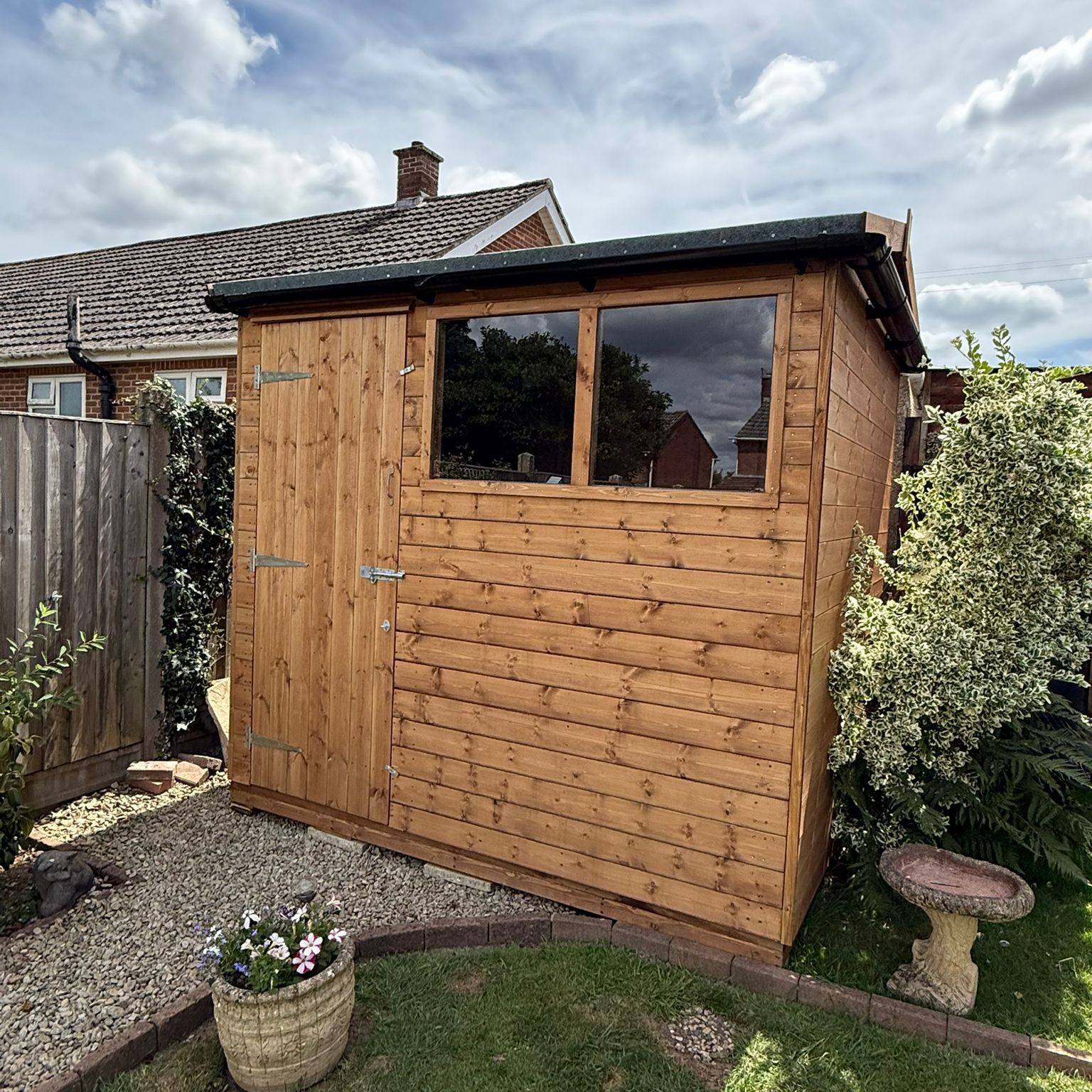 8' by 6' Apex Shed
12mm thick TGV cladding
Guttering
On a bearer base
📞01935 891007
📨sales@halstocksheds.co.uk
🌐https://www.halstocksheds.co.uk/
