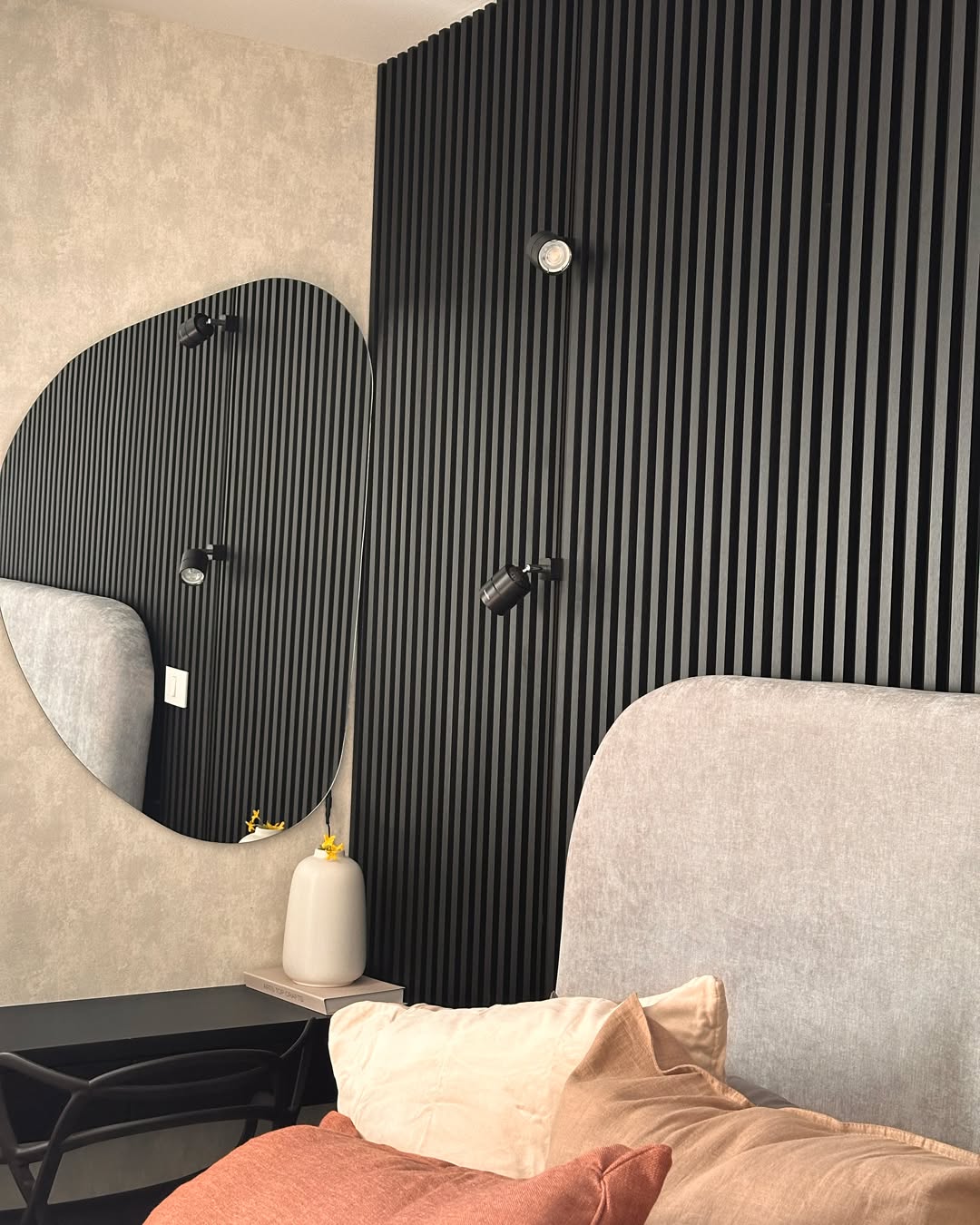 Ideas de lambrín interior perfectas para transformar diferentes espacios de tu hogar.🏠✨
📍Visítanos en nuestro showroom y te ayudamos a elegir el lambrín ideal para tu espacio.
#CasaDecoración #lambrín #Interiorismo #LambrínInterior #Decoración #inspo