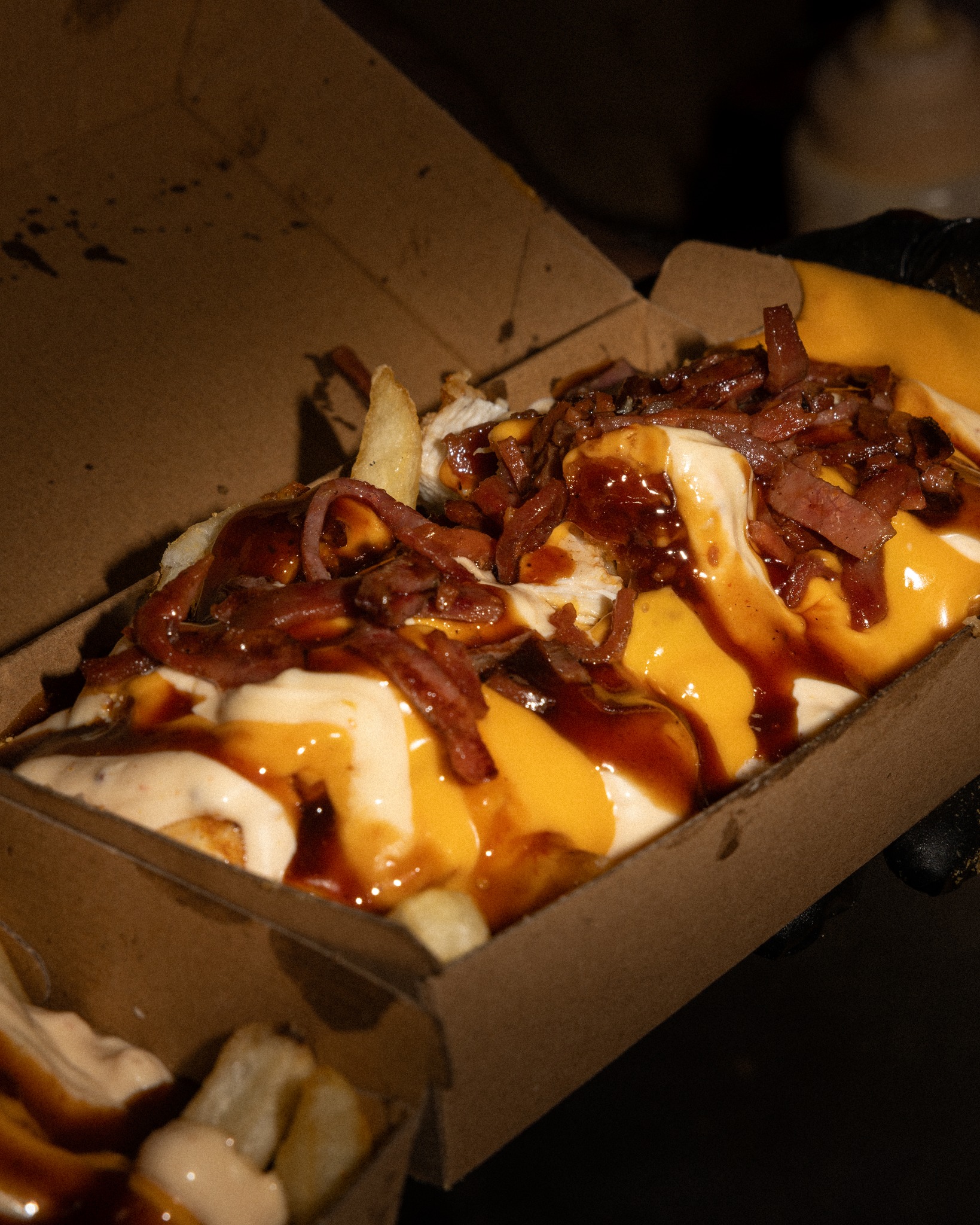 With or without the maple beef rasher?
Order:
2x Original Loaded Fries (minus rasher on one)
#latenight #sydney #burgers #loadedfries #openlate