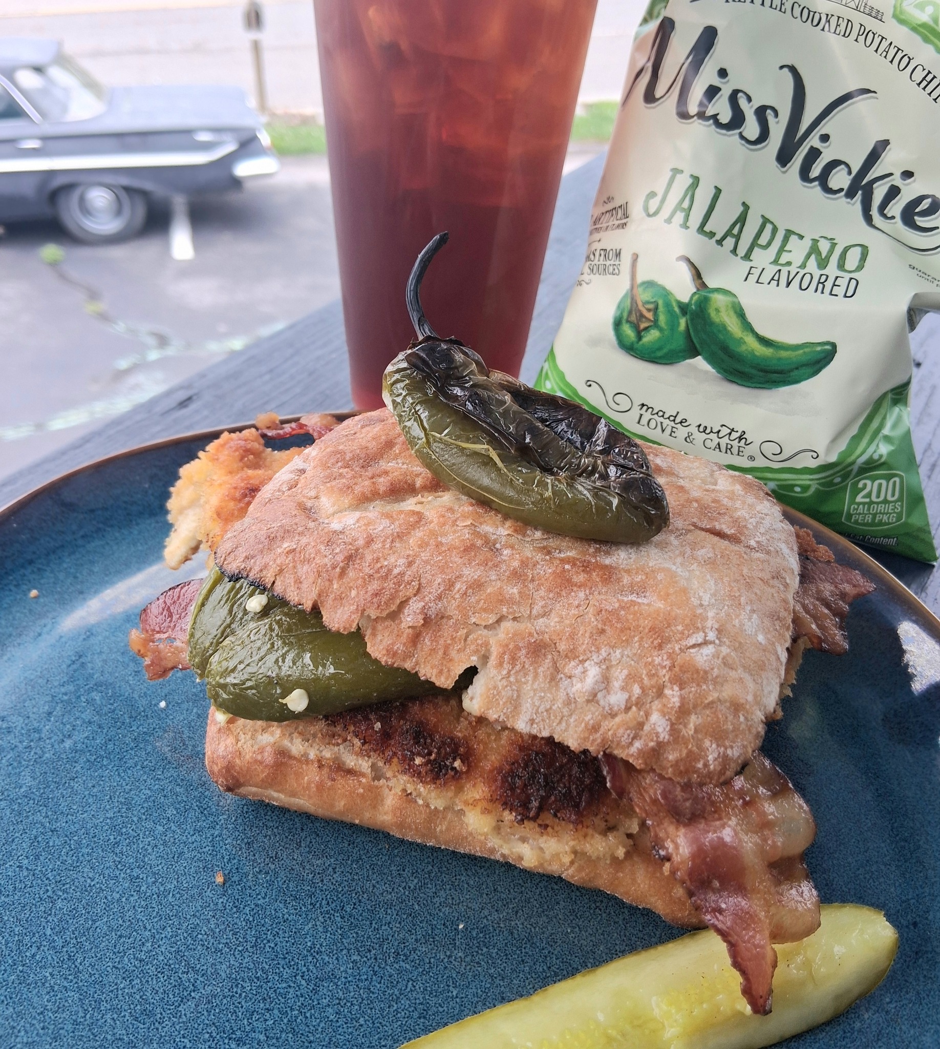 ✨This week's special - Jalapeno Popper Chicken Sandwich ✨
Crispy chicken, bacon, roasted jalapeno and cream cheese on toasted ciabatta bread. Try it with a Flavored Sweet Tea and Miss Vickie's Chips
How to order:
📲online: castiron-cafe.com
🚗drive thru: 1386 Old Airport Rd. Bristol, VA
📞call ahead: 276-285-2200