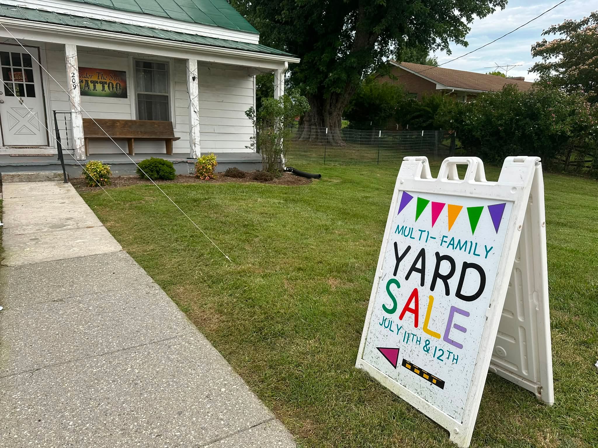 Saturday 9-2 and Sunday 10-2 (weather-permitting)
Lots of baby and kids stuff, some furniture, clothing, and household goods. 🙂
At Under The Sun Tattoo
209 N Locust St.
Floyd, VA 24091
