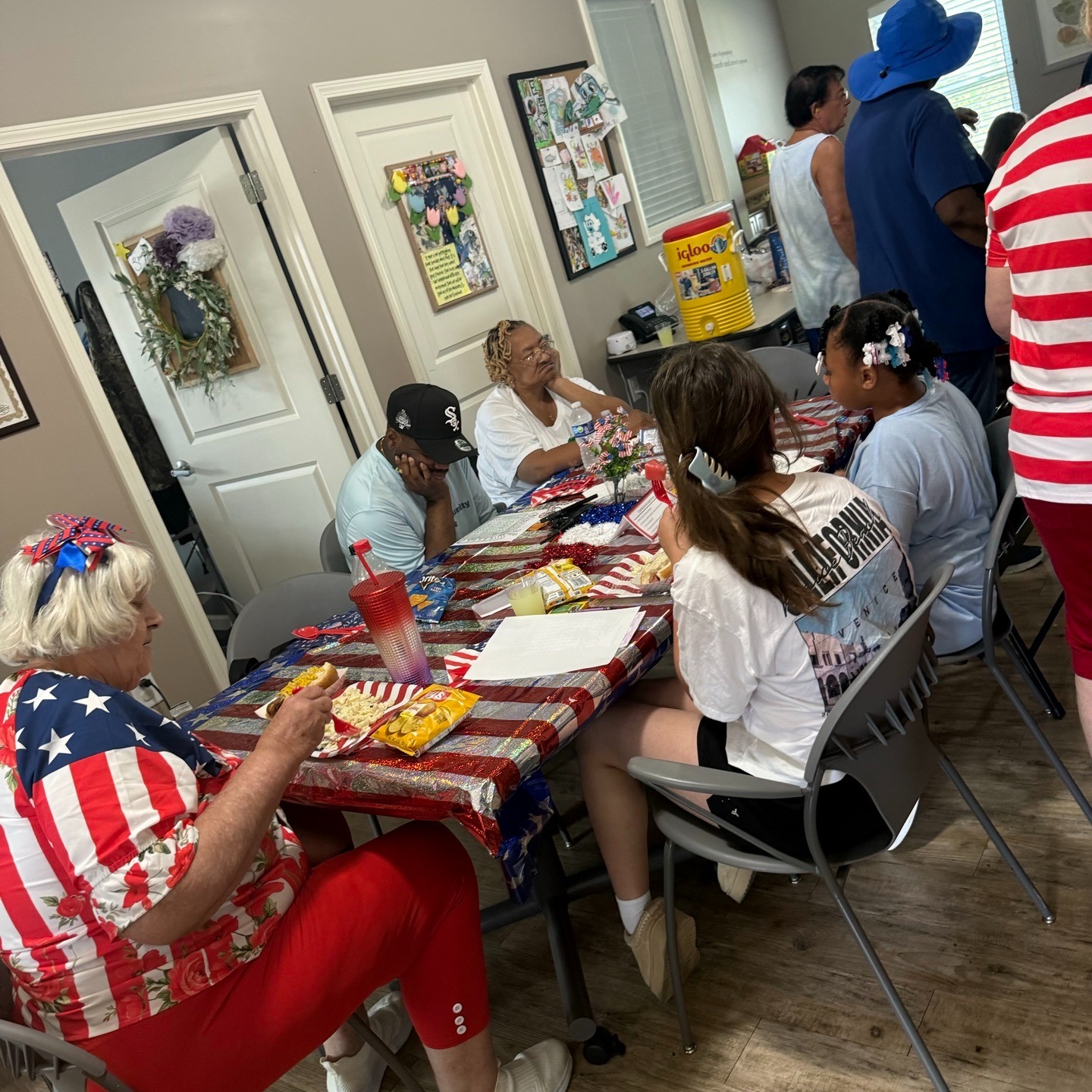 Here's a peak into our picnic with the Seniors !! #hannacommunity