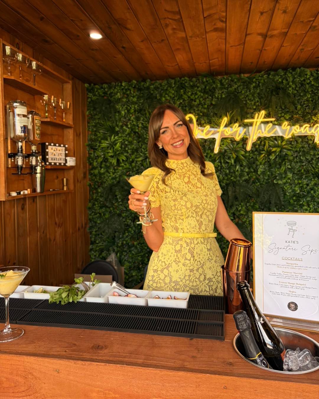 🍸 Got a bar at home? We’ll take care of the rest.
We loved celebrating Katie’s 40th, serving cocktails from her own beautiful bar and keeping the drinks flowing all night! 🥂
A huge thank you for choosing us to be part of such a special celebration. 💙
Planning an event? Whether it’s your own bar or our mobile bar, we’d love to help. 📩