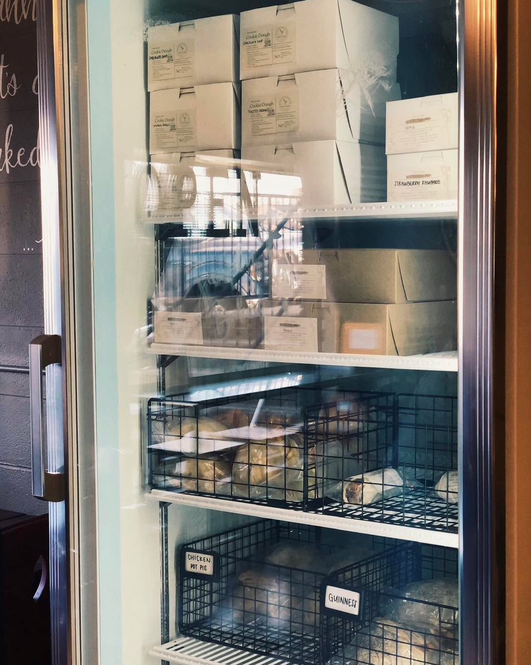 Have you stopped in & shopped our freezer section?? 🤩
You can now stock up on all your frozen favorites! That’s right; whole pies, cookie dough & those delicious hand pies… all conveniently wrapped, with easy to follow baking instructions & ready to cook!
You can enjoy Simply Baked without ever leaving your house. 😉
*You’ll find this fully stocked freezer at the front of the shop, near the checkout counter.
•
•
•
•
•
#bakery #417food #trlakelife #BransonVacation #bransonmo #bransonmissouri #branson #417