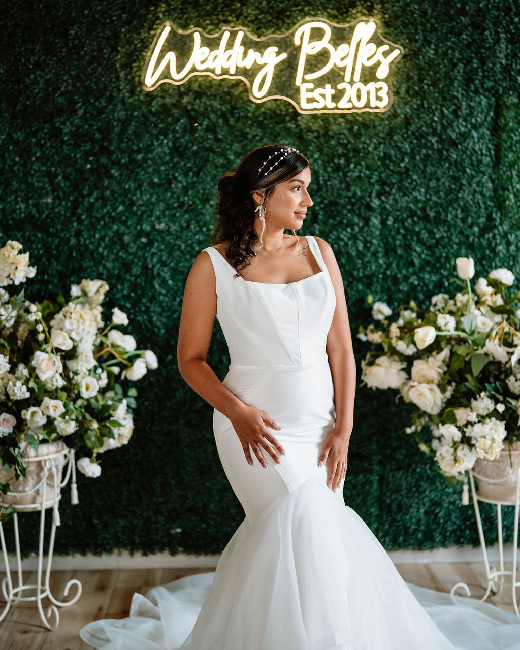 ✨ SAMPLE SALE SPOTLIGHT ✨
Say hello to Bliss by Bella Lou 🤍
Minimalist with a touch of drama, Bliss is designed for the modern bride who loves clean lines and timeless elegance. Featuring a structured square neckline, figure-hugging silhouette, and a soft tulle mermaid skirt that adds the perfect amount of romance, this gown is effortlessly sophisticated from ceremony to reception.
In Stock 12 & 20
Book your appointment today by clicking the link in our bio 🔗