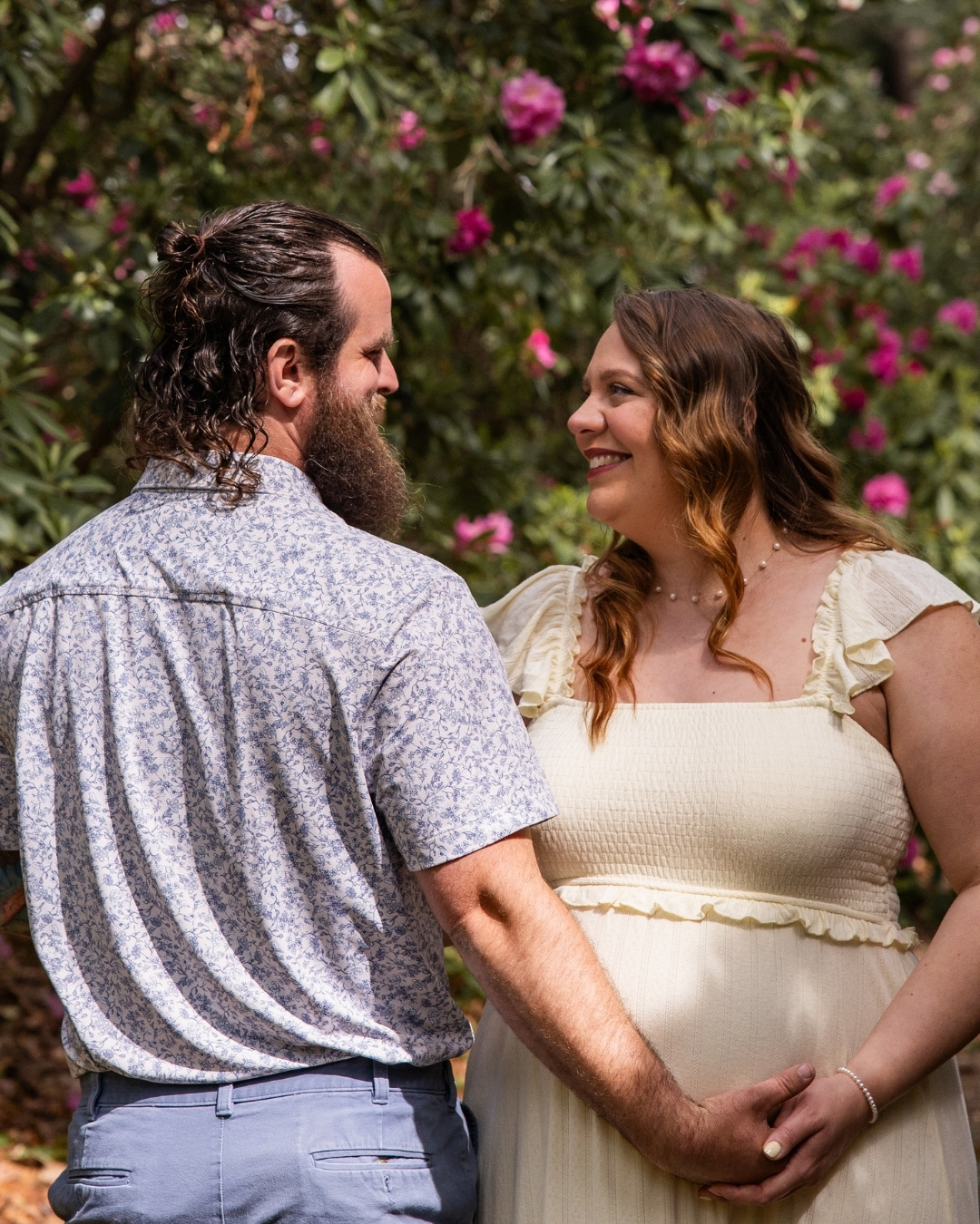 James and Danielle's last session as a family of two is live on the blog today!
We frolicked through the early summer flowers as Maudslay State Park in Newburyport MA and captured Danielle's soon-to-be mama glow ✨
I'm so grateful that these two have trusted me to capture every important moment of their relationship. Next up - meet baby Maverick!
Click the link in my bio to see the full session now.
