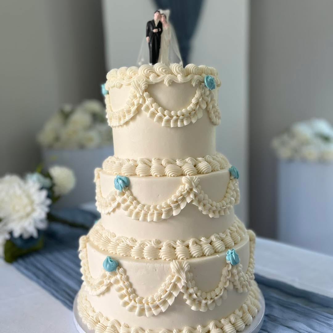 Adding a pop of color to a vintage white wedding cake makes it even more personalized, and I am here for it. My favorite photo is the last one as I accidentally got a shot with the beautiful bride in the background 😊 The sweetest of wishes to the happy couple!
If you’re recently engaged, congratulations!!! You should check out the wedding page on FrostEatLove.net, where you can also fill out a custom wedding form AND order samples! The availability calendar is available through 2027 as well and can be found on the home page. #soulmates #weddings #vintageweddingcake #popofcolor #allthebuttercream #lynchburgbaker #love #frosteatlove