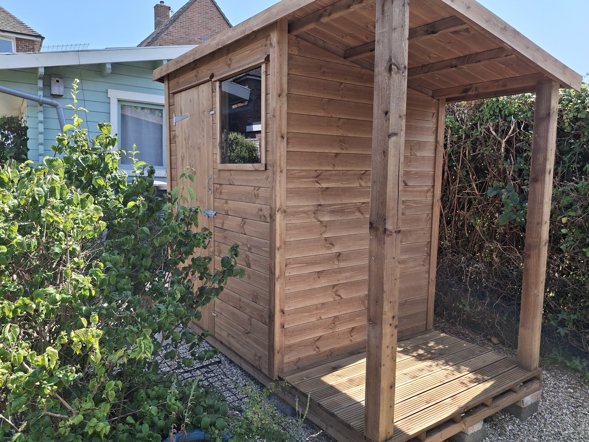You design, we deliver!
A 6' by 5' Pent shed in TGV with 3' Canopy and Decked floor.
Make your garden space work for you.
Get in touch:
📨sales@halstocksheds.co.uk
🌐www.halstocksheds.co.uk
📞01935 891007