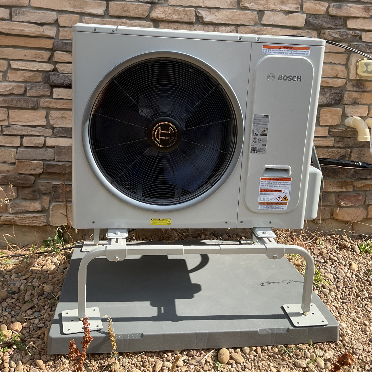Efficient comfort starts with a professional installation. This Bosch heat pump system is designed to provide dependable heating and cooling while helping homeowners improve year-round energy efficiency.
Hartzell Heating & Air Conditioning provides expert HVAC installation, replacement, repair, and maintenance throughout the Denver metro area.
📞 Contact Hartzell Heating and Air Conditioning today to schedule an estimate.