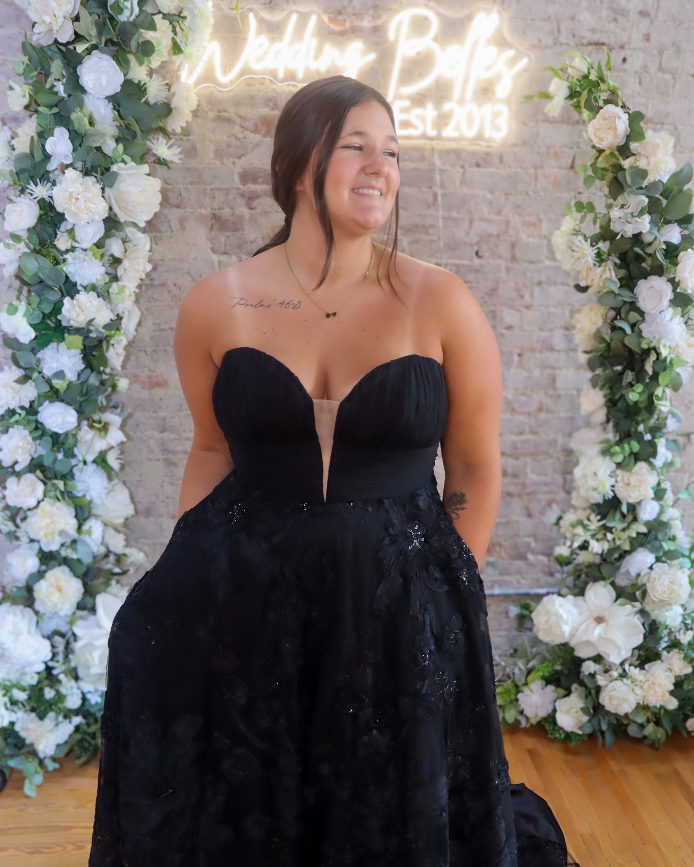 For the brides who were never meant to blend in. 🖤
This stunning black gown is giving gothic romance, haunted fairytale, and main character energy. Where are our Halloween brides? 🎃✨
Drop a 🖤 if you'd say "I do" in black.