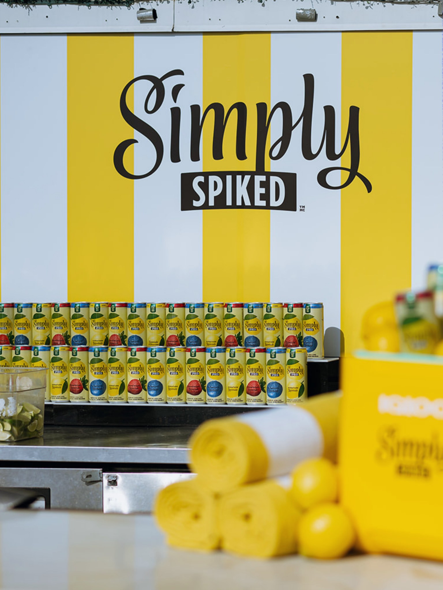 Can I pull you for a sip? 🍋🌴
We brought Simply Spiked to life poolside at Lavelle for Crave’s Love Island Finale Watch Party. ☀️
From branded bars to custom poolside details, every element was designed to create the ultimate summer setting, with the activation making waves on eTalk and across social.
#SimplySpiked #LoveIsland #ExperientialMarketing #eXperienceIsEverything