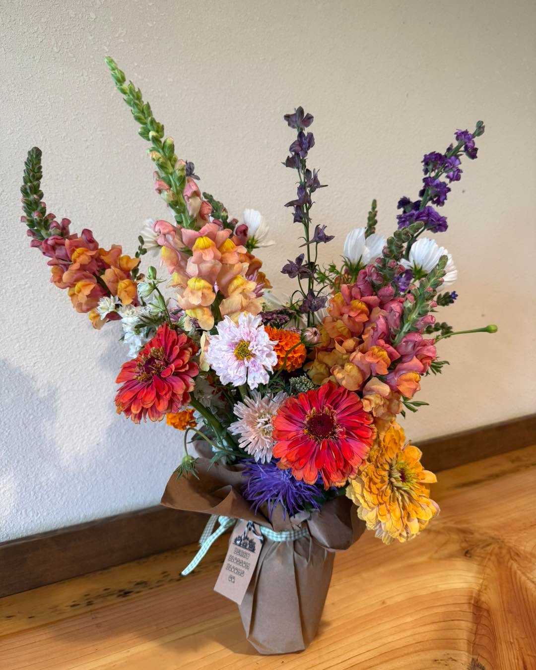 We are still open all day every day for blueberries. See previous posts for more info.
Our flower patch is in full swing now and we have some gorgeous bouquets available and can also pick them to order!
Extra large like the one in the pic are $35 and $20 for medium. Message if you would like to pick one up!