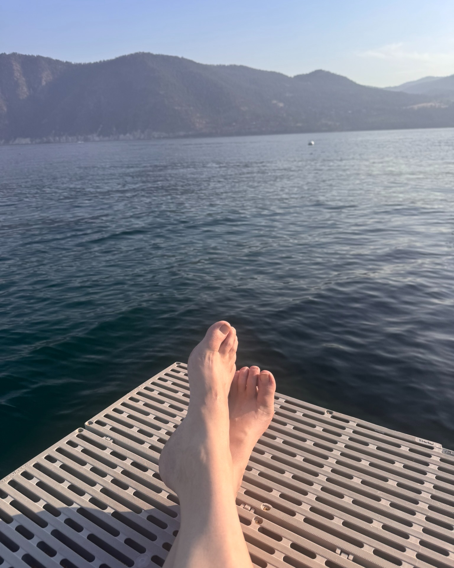 I 💙 this lake! It is one of my favorite places to dream up new stories.
#WriterLife #WritingInspiration #AuthorLife #StoryIdeas #CreativeLife