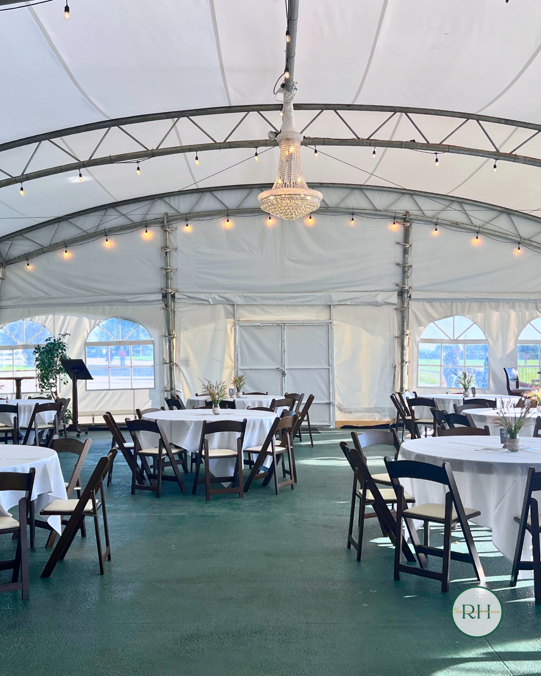 Corporate gathering or fundraiser coming up? 📋
The Ranch House offers a setting that feels polished, welcoming, and easy to tailor to your event needs. With flexible setup options, AV features, bar service, and catering support, your guests can focus on connection while your team focuses on results.
Professional events deserve a space that works as hard as you do.
#corporatevents #fundraiser #yycevents #eventvenue #businessevents