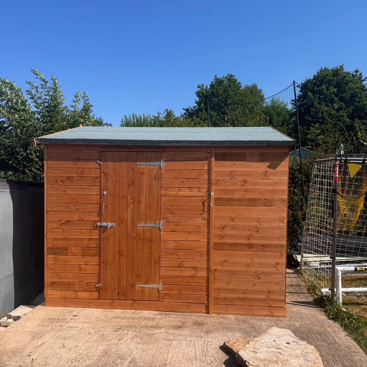 10' by 10' Apex Combi Log Store.
Delivered and erected a couple of weeks ago.
https://www.halstocksheds.co.uk/combination-sheds