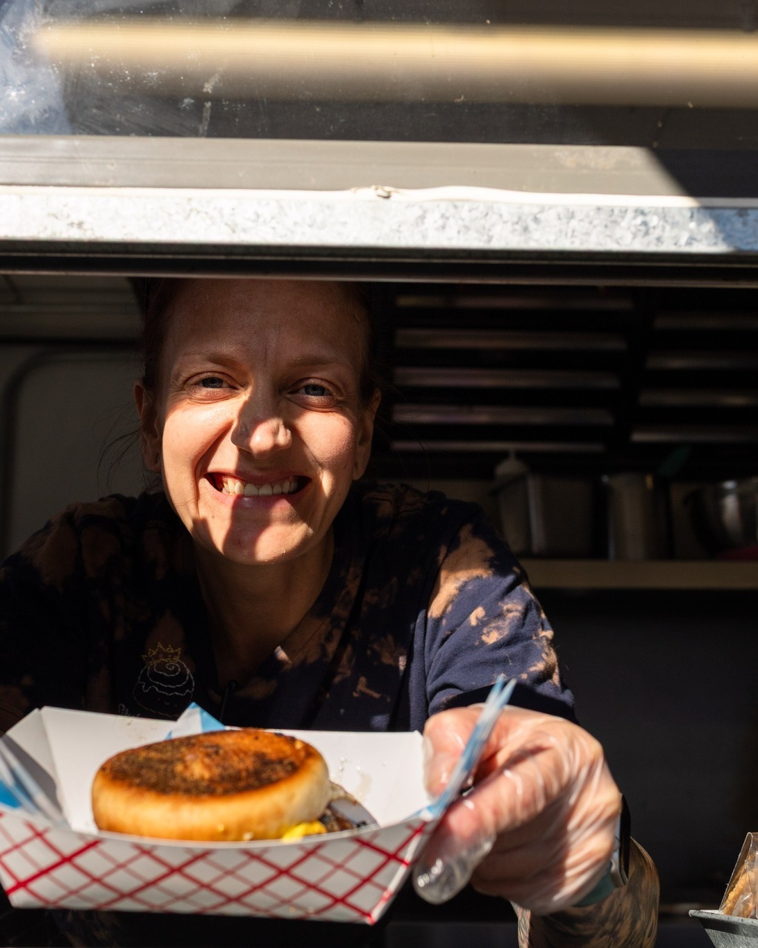 VENDOR SPOTLIGHT!!!
@dirtyapronfood Truck and Catering made its business debut right here at @wvfmarket in 2023. Starting as a pop up kitchen, serving fresh breakfast sandwiches and home fries, they are now cooking and serving out of their fully licensed and permitted mobile unit.
With experience cooking at luxury lodges across the US for 10 years, Dawson is bringing her chef inspired food to the Wenatchee Valley. Dirty Apron is also known for their thoughtfully curated catering services with inclusive food options that include gluten free and vegan diets. With a belief that every detail is important, Dirty Apron will leave you with a feeling of being taken care of.
๐ธby @nataliasheartphotography
๐ธby @dirtyapronfood