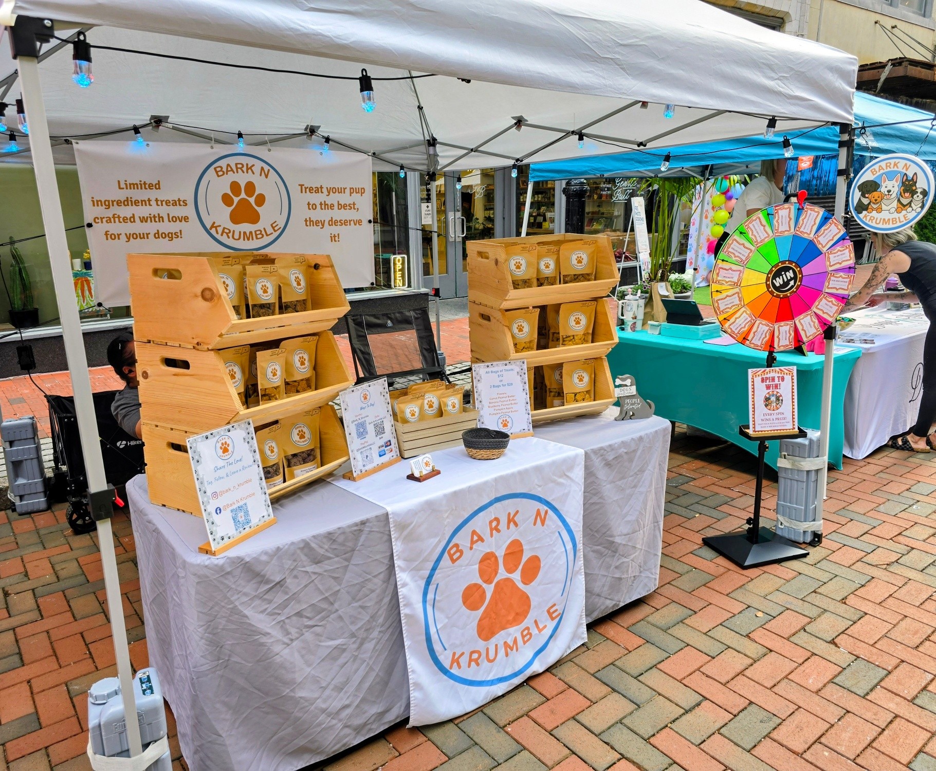๐๐พ WE'RE HERE! CANINE CARNIVAL IS UNDERWAY! ๐พ๐
The fun has officially begun on Pratt St. in Hartford! ๐ถ๐ช
Come join us from 5PMโ8PM for an evening full of wagging tails, delicious treats, games, bubbles, doggie ice cream, shopping, raffles, giveaways, and adoptable pups from Dog Star Rescue! ๐ซง๐ฆ๐
And you know you need to make a stop at Bark N Krumble! ๐ฆด๐ Come say hi, meet us, and grab some homemade treats for your favorite pup!
๐ Pratt St, Hartford, CT
โฐ 5PMโ8PM TONIGHT
Grab your pup and come see us! We can't wait to see you! โค๏ธ๐
#BarkNKrumble #CanineCarnival #PrattSt #HartfordCT #DogFriendly #DogEvent #DogTreats #HomemadeDogTreats #ConnecticutDogs #CTDogEvents #ShopSmall #SupportSmallBusiness