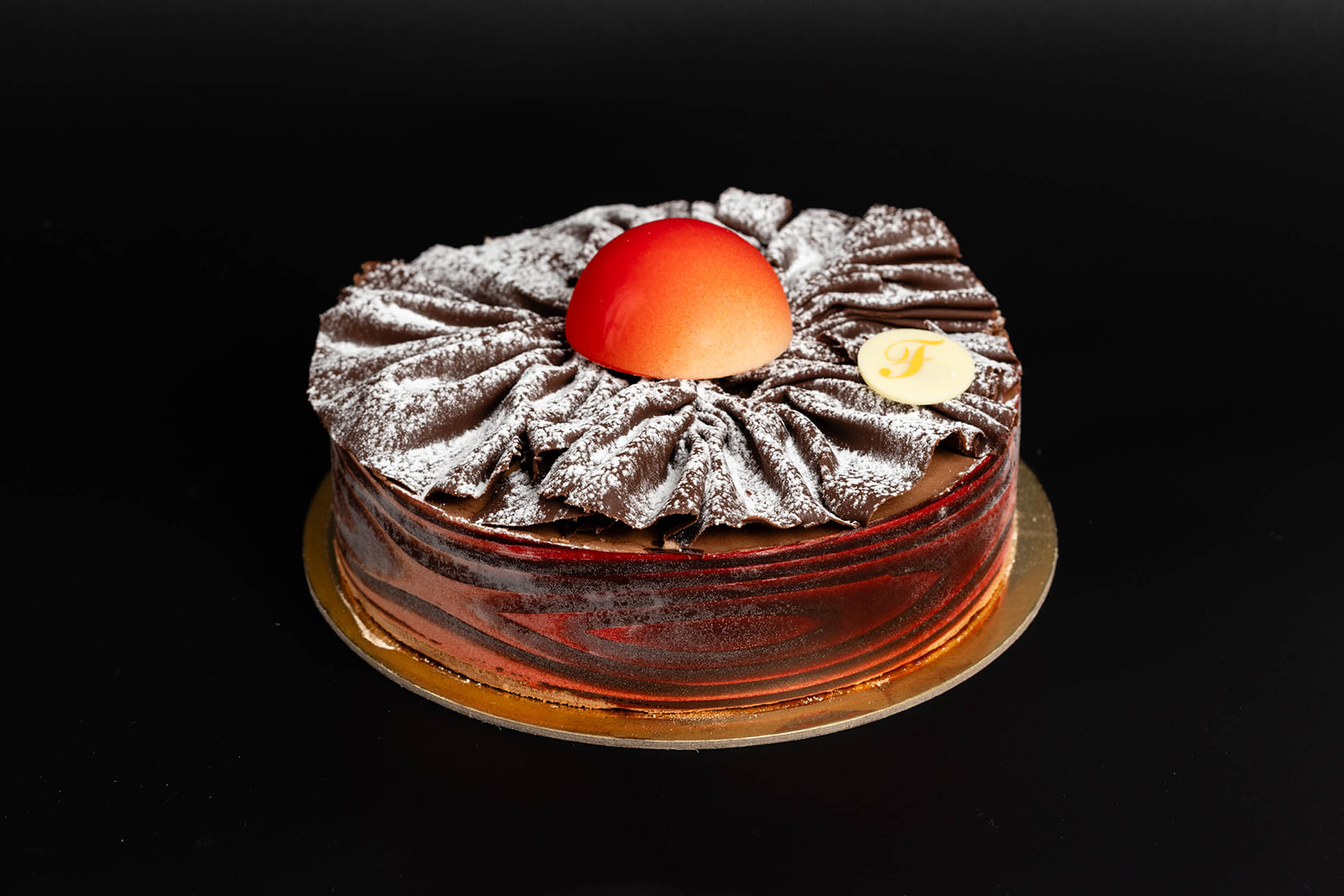 Our Belgian Dark Chocolate & Raspberry Cake brings together rich dark chocolate, silky raspberry mousse, flourless chocolate sponge and delicate almond dacquoise - decadent, a little tart and very hard to share.
Planning a celebration? Our large cakes can be ordered online, ready for your next birthday, dinner, milestone… or any occasion that deserves really good cake. 🎂
Order online through the Flute website - www.theflutebakery.com.au