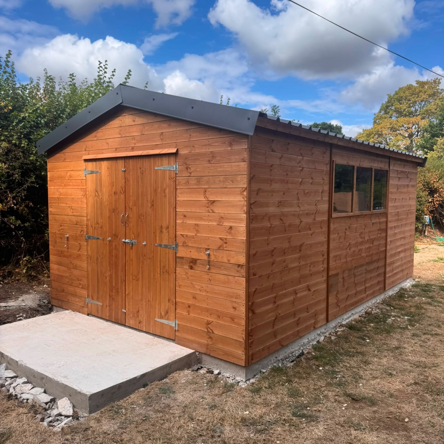5.3m by 3.2m Apex Shed
- 12mm thick TGV Cladding
- Tin roof in Anthracite
- Membrane on roof
- No Floor
- Double Doors
Contact us:
📞01935 891007
📨sales@halstocksheds.co.uk
🌐https://www.halstocksheds.co.uk/