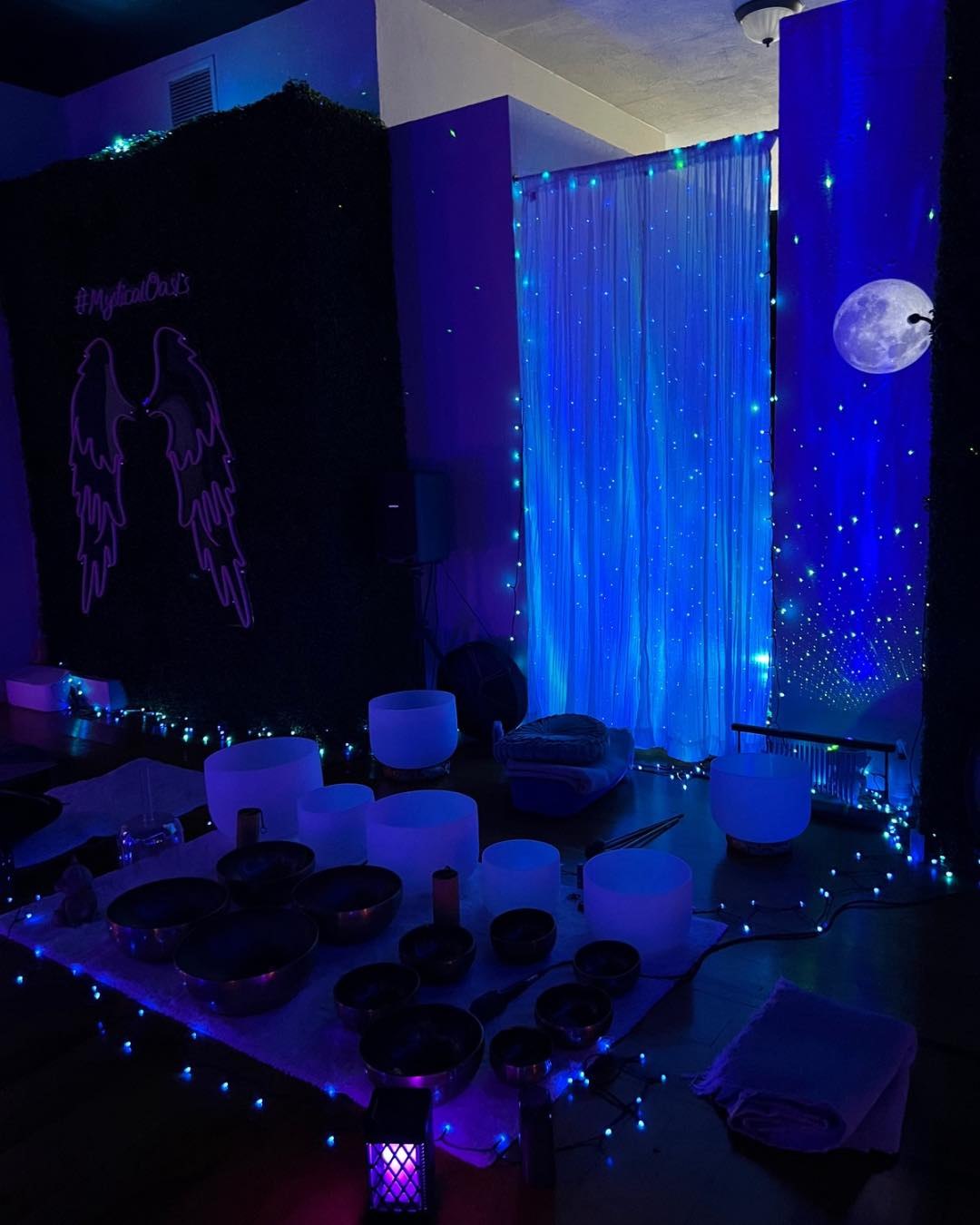 Need a little time to pause and reset? โจ
Unplug, unwind, and let soothing vibrations help calm your mind and deeply relax your body. Join us for our final August sound bath experiences.
๐ Your reset is waiting.
๐ Reserve your spot: https://www.mysticaloasis.com/events
#MysticalOasis #SoundBath #SoundHealing #DeepRelaxation #SelfCare #HealingJourney #NervousSystemReset #SarasotaWellness