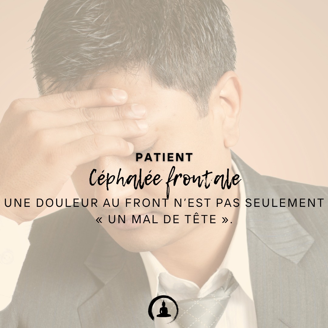 CAS CLINIQUE 🌿 — Céphalée frontale
Une douleur au front n’est pas seulement « un mal de tête ».
En médecine chinoise, la localisation nous donne déjà une direction.
📍 La branche : Estomac
La région frontale nous amène à observer le Yang Ming et ses trajets.
L’Estomac, méridien Yang de pied, constitue ici une première lecture de la branche : l’endroit où le trouble se manifeste.
Mais traiter uniquement la zone douloureuse ne suffit pas.
↘️ La dynamique : Gros Intestin
Le Yang Ming doit notamment assurer une dynamique de descente.
Lorsque cette descente se dérègle, le mouvement peut s'inverser :
au lieu de descendre → ça monte.
Le Qi peut alors se diriger vers le haut et participer à la céphalée frontale.
🌾 La racine : Rate
Je poursuis ensuite la lecture vers la Rate, méridien Yin du pied.
Pourquoi ?
Parce qu'elle participe à la transformation et au transport.
Si cette fonction devient insuffisante, le terrain peut favoriser des déséquilibres qui perturbent secondairement la dynamique du Yang Ming.
Lecture clinique
Céphalée frontale
→ Branche : Estomac — Pied
→ Dynamique : Gros intestin — faire descendre
→ Racine : Rate — pied
On passe ainsi :
du lieu où le corps parle → au mouvement perturbé → jusqu'au terrain qui entretient le trouble.
🎯 Stratégie
L'objectif n'est donc pas simplement de faire disparaître la douleur.
Je cherche à :
→ libérer la branche
→ restaurer la descente
→ harmoniser le Yang Ming
→ soutenir la racine si le bilan confirme une faiblesse de Rate
Le symptôme montre où regarder.�La dynamique montre quoi corriger.�La racine aide à comprendre pourquoi cela revient.
📍 Genève
#MedecineChinoise #MTC #Acupuncture #Cephalee #MauxDeTete #YangMing #Estomac #Rate #GrosIntestin #Qi #DiagnosticMTC #AcupuncteurGeneve #Geneve