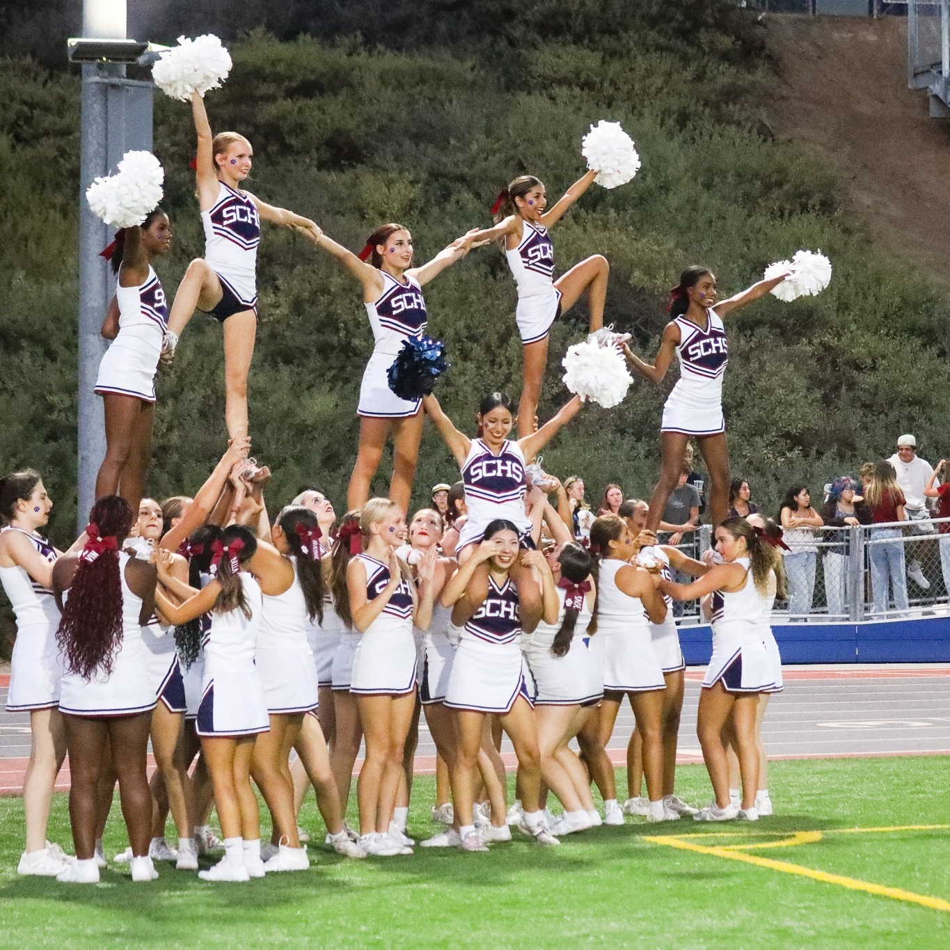 📣❤️💙 Our Steele Canyon Varsity Cheerleaders bringing the Cougar spirit! 🐾
A huge shoutout to Andy King for these awesome shots from the matchup against SDHS! 📸 Thank you for helping us capture the energy, school spirit, and moments that make game days so special!
❤️💙 Go Cougars! ❤️💙