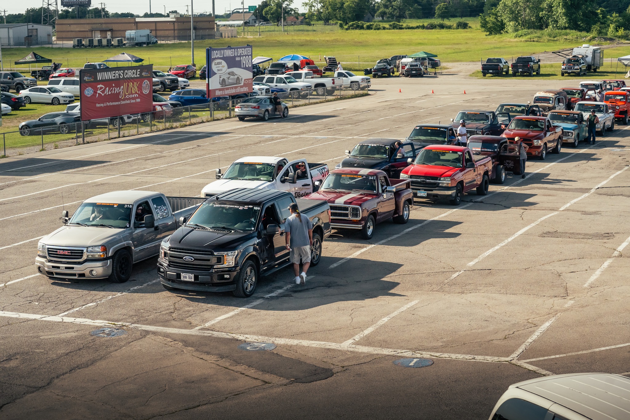 Lined up and ready to go! ππ¨
Nothing beats seeing rows of trucks, trailers, and race cars waiting for the gates to open. October 4thβ8th is coming fast! Whoβs ready to line up with us? Drop a comment below!
#rockymountainraceweek #rmrw #staginglanes #linedup