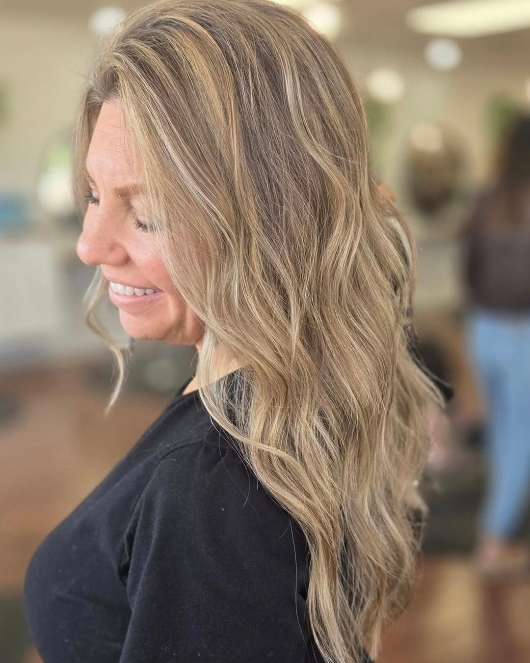 Grey blending at its finest!!!! You dont have to cover it just enhance it!!!
@hairbycariperce