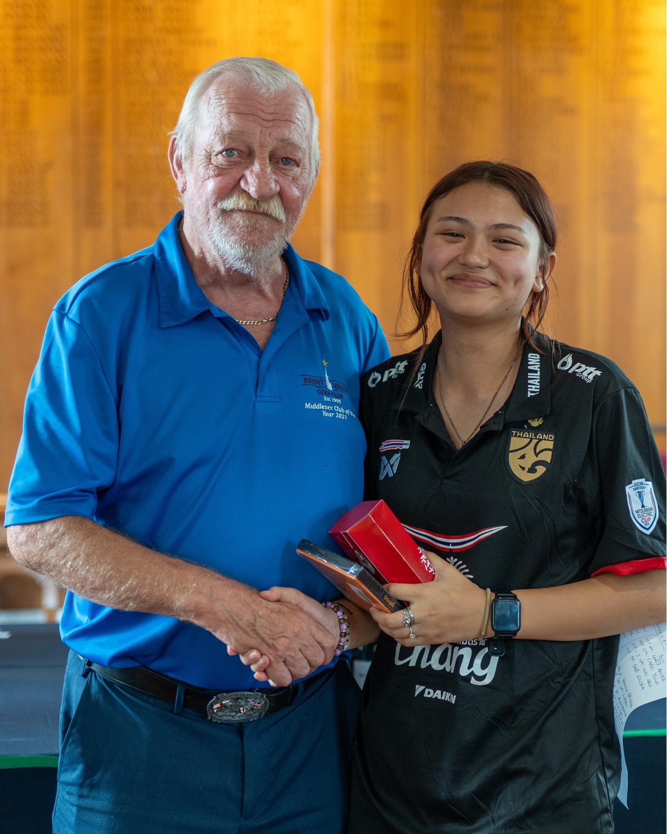 Every one's a winner! Our three winners from last weekend's President's Prize, each presented with their prizes by President, Richard Roberts. Lin Lee in the women's section, Pa O'Neill in the men's and Hannah Broadie in the juniors. Congratulations to them all!