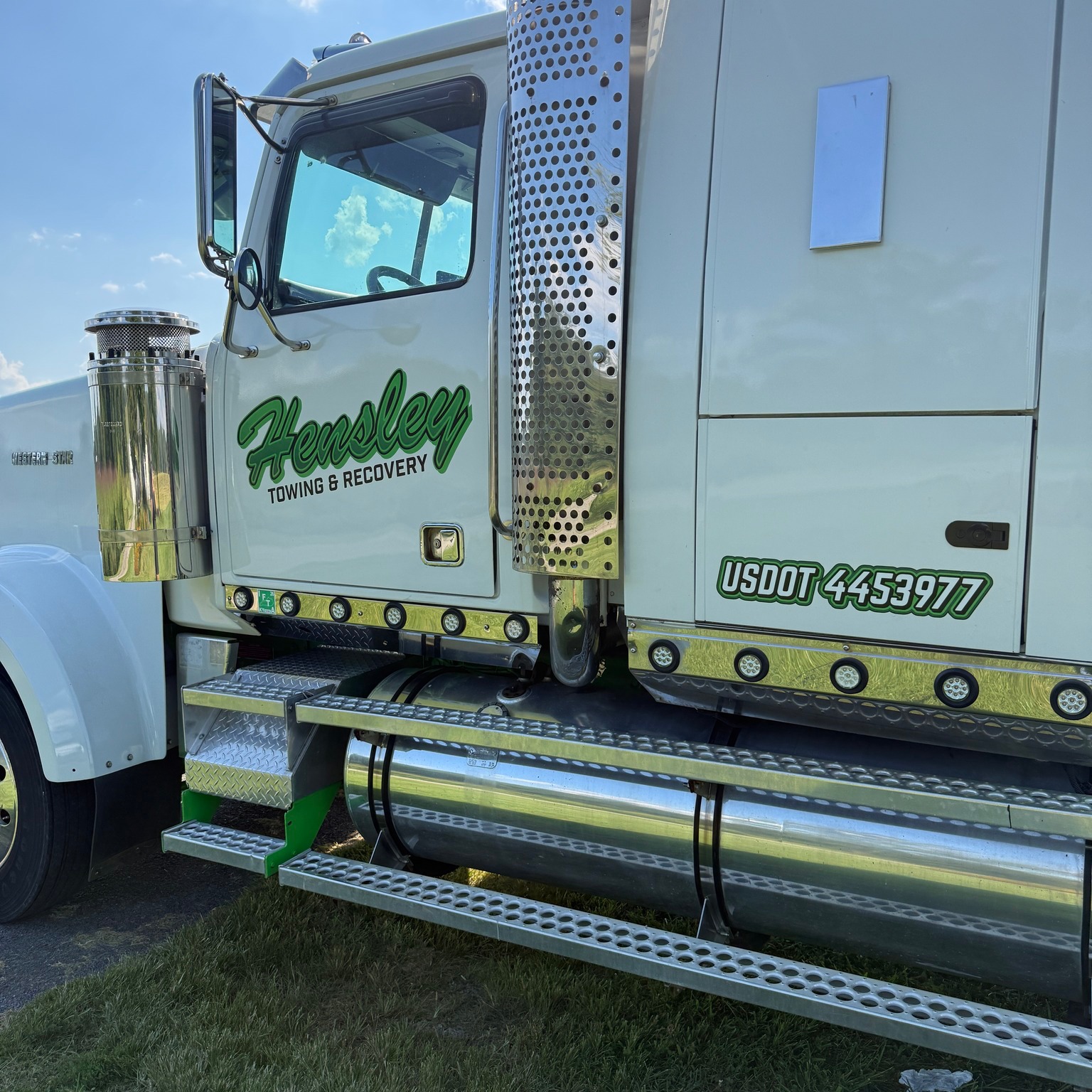 Continuting to provide door decals and USDOT#s for Hensley’s Towing & Recovery growing fleet! Thank you for your business.