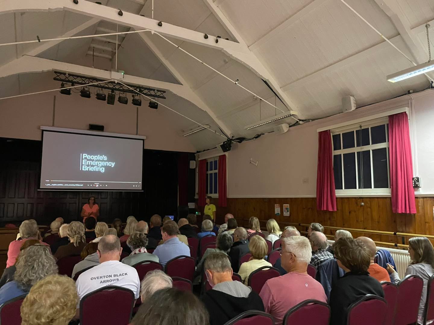 Thank you to everyone who came to our screening of the People’s Emergency Briefing yesterday evening.
There was an excellent turn out to watch the hard-hitting, thought provoking but also inspiring film. And brilliant contributions to the discussion that followed around what we can all do locally.
Thank you 💚