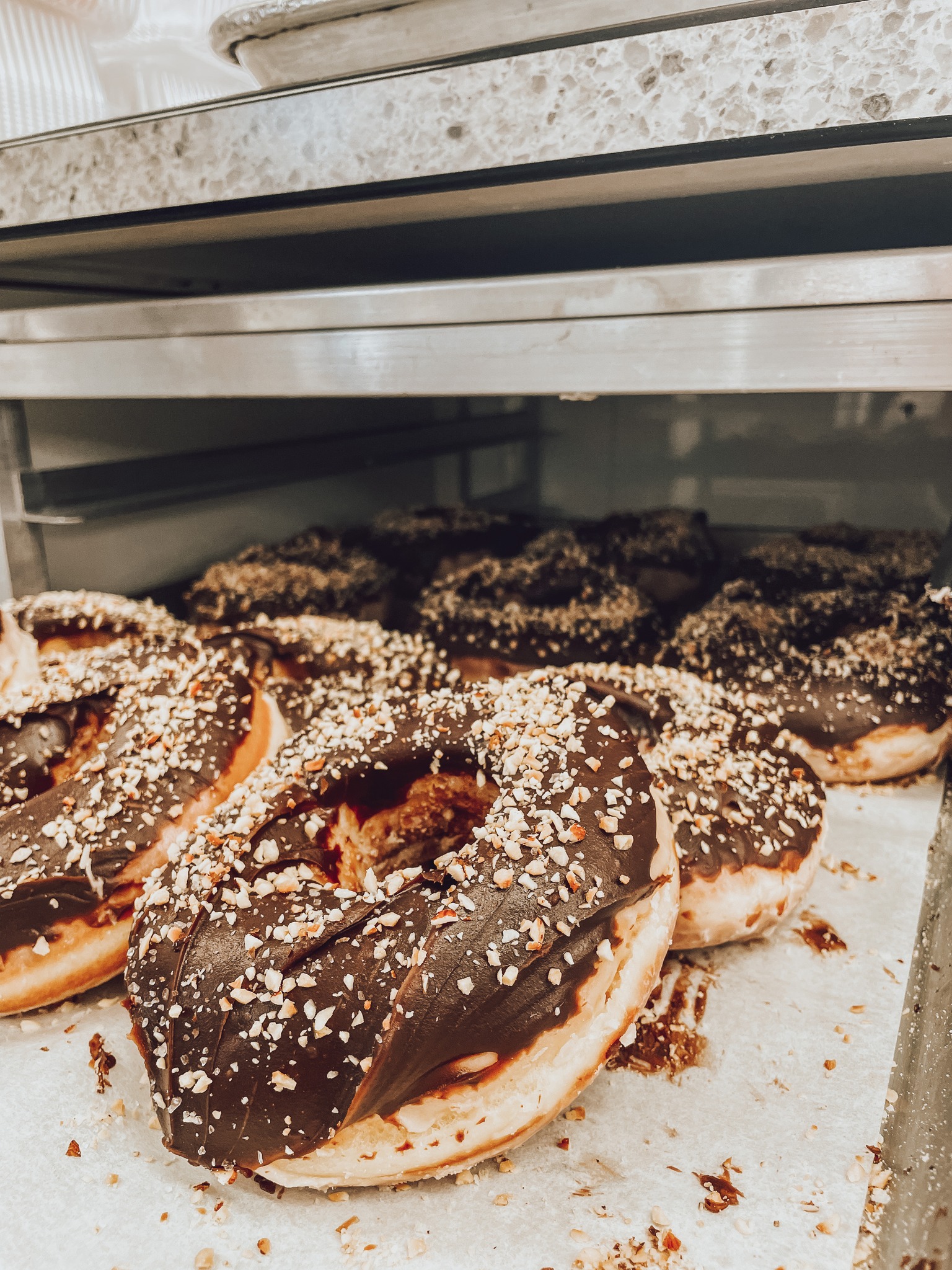 Hello Eugene 🍂
We're excited to be back at the Lot on Coburg tomorrow, September 16.
ADDRESS: 2225 Coburg Road, Eugene
HOURS: 8-2
SPECIAL: 🌰The Chocolate Hazelnut Donut🌰
Along with our special, we will also be serving our original vanilla glazed donuts, cinnamon sugar donuts, handcrafted soft pretzels, and Blue Silo Creamery milk and chocolate milk.
GIVEAWAY: We are giving away a half dozen donuts/pretzels to 2 lucky followers!
TO ENTER:
✨LIKE THIS POST
✨FOLLOW OUR PAGE
✨TAG YOUR FRIENDS
Winners will be announced tomorrow morning and will also be contacted directly. Please be aware of scammers posing as our page, we will NEVER ask for credit card/personal information to claim your prize.
See you soon! 🫶