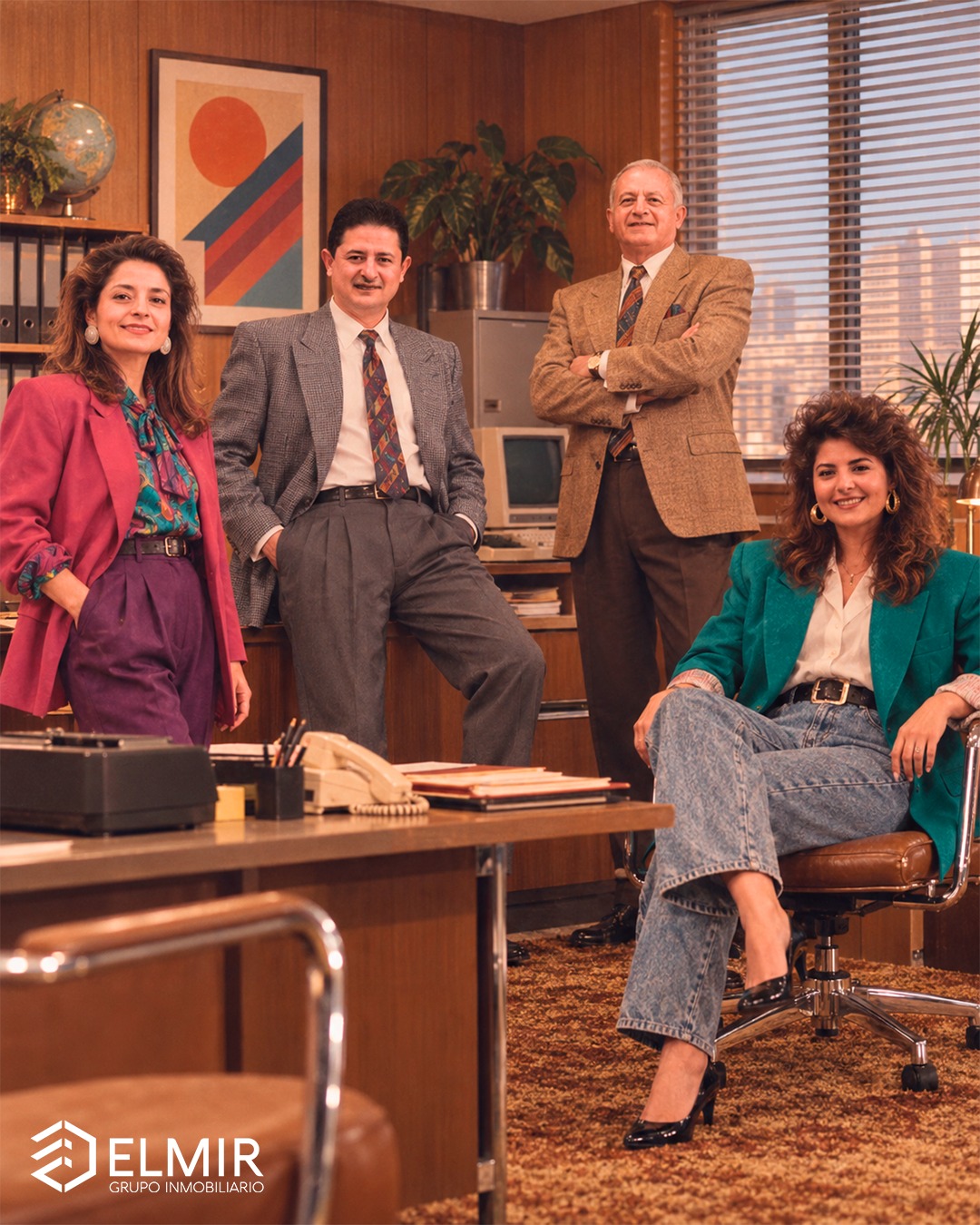 📼✨ Si hubiéramos formado parte de los 80s, seguramente ya estaríamos soñando con el futuro.
Porque cambian las épocas, cambian las tendencias y pasan los años… pero hay algo que nunca cambia: las grandes ideas nacen de grandes equipos. 🕺🪩
Hoy nos subimos a la máquina del tiempo para recordar una época llena de color, música y actitud. Y volvemos con la misma energía que nos mueve cada día: seguir construyendo proyectos pensados para el futuro. 🚀🏙️
Así se vería el equipo Elmir en los 80s. 😎📼
#Elmir #EquipoElmir #BackToThe80s #Trend80s