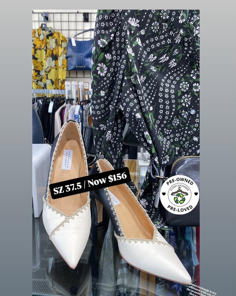Accessories for cooler days! Questions? Dm or ☎️ (781)449-2500. Our beautifully curated items are offered for resale. All items are pre-owned,authenticated and photographed by Closet Exchange.
All trademarks, logos, and brand names are the property of their respective owners. Use of these names, trademarks, and brands does not imply endorsement.
#consignment #boston #shoplocal #sustainablefashion #luxuryresale