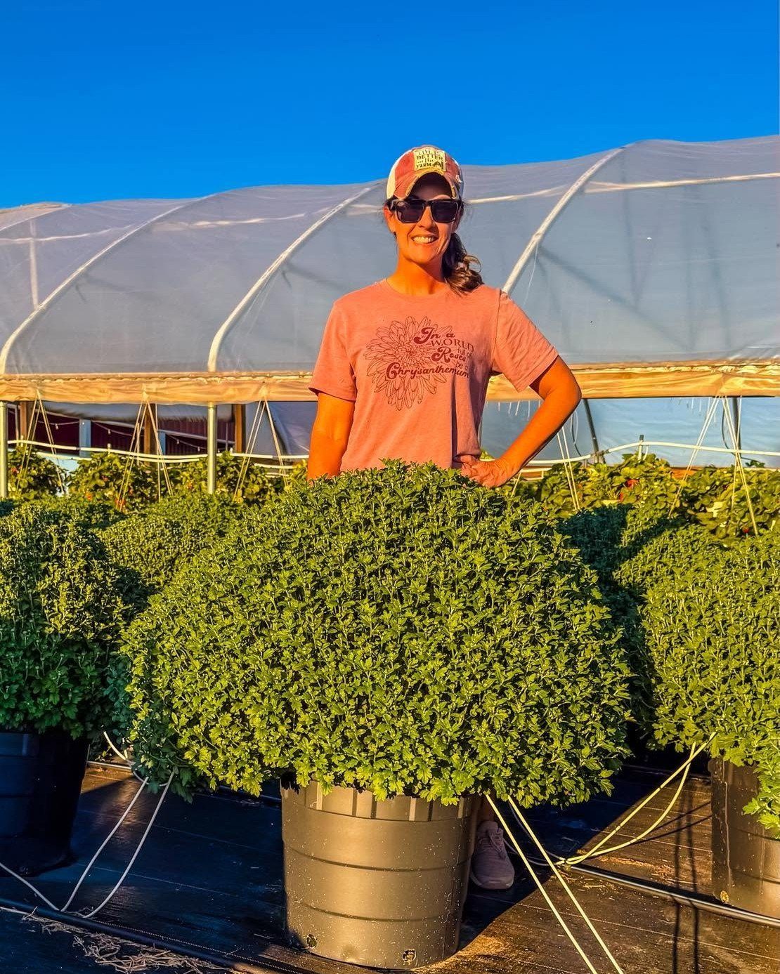 I like BIG MUMS and I canโt not lie. ๐ We grew more of our 5-color MUMBINOS this year because they always go so fast at Mum Fest!
Canโt wait to share these beauties with all of you this weekend
๐ต๏ธSeptember 12th & 13th
โญFREE General Admission
โฐ10am-4pm Both Days
๐16727 Airport Rd I Clinton, IL
โก๏ธLearn more at: www.mariahsmums.com/mumfest
