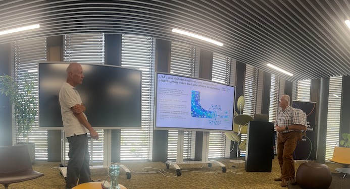Drei bis fünf Hotels. Mehr empfiehlt ein KI-Assistent nicht. Wer nicht dabei ist, existiert für diese Gäste nicht.
Unser CEO und KI-Marketing-Experte David Guntern hat gestern bei Digitourism an der Präsentation der neuen Studie «Devenez visible pour les IA» teilgenommen – über 100 Seiten dazu, wie Hotels in die Shortlist von ChatGPT, Gemini und dem KI-Modus von Google kommen.
Herzlichen Dank an die beiden Autoren für die fundierte Arbeit und die wertvollen Einblicke:
🙏 Prof. Dr. Roland Schegg – Professor an der HES-SO Valais-Wallis und Forscher am Institut für Tourismus in Siders. Seit über 20 Jahren forscht er zur digitalen Transformation im Tourismus – von den Vertriebskanälen bis zur KI.
🙏 Dr. Jean-Claude MORAND – Tourismus-Marketing-Experte aus Annecy, ehemaliger Gastprofessor an der Ecole hôtelière de Lausanne und der Ecole Suisse de Tourisme, Autor von sechs Büchern und Mitglied des wissenschaftlichen Beirats der IFITT.
Die Kernaussagen der Studie:
→ Bei Suchanfragen mit KI-Übersicht sinkt die organische Klickrate um 61 % – KI-Traffic konvertiert dafür rund fünfmal besser.
→ Zehn Faktoren entscheiden über die Sichtbarkeit – von konsistenten Grunddaten über Bewertungen bis zu strukturierten Daten.
→ Der grösste Hebel liegt im eigenen Haus: Schema.org/JSON-LD. Direkt kontrollierbar, für KI eindeutig verständlich, technisch nachhaltig.
→ Nicht mit Adjektiven verführen, sondern mit strukturierten Fakten überzeugen.
Was das für Schweizer Hotels und Destinationen bedeutet – und wie ihr mit unserem KI-Checker euren Stand bestimmt – lest ihr in unserem Blog:
👉 https://www.digitalmarketing.gmbh/blog
Erster Schritt: www.ki-checker.ch