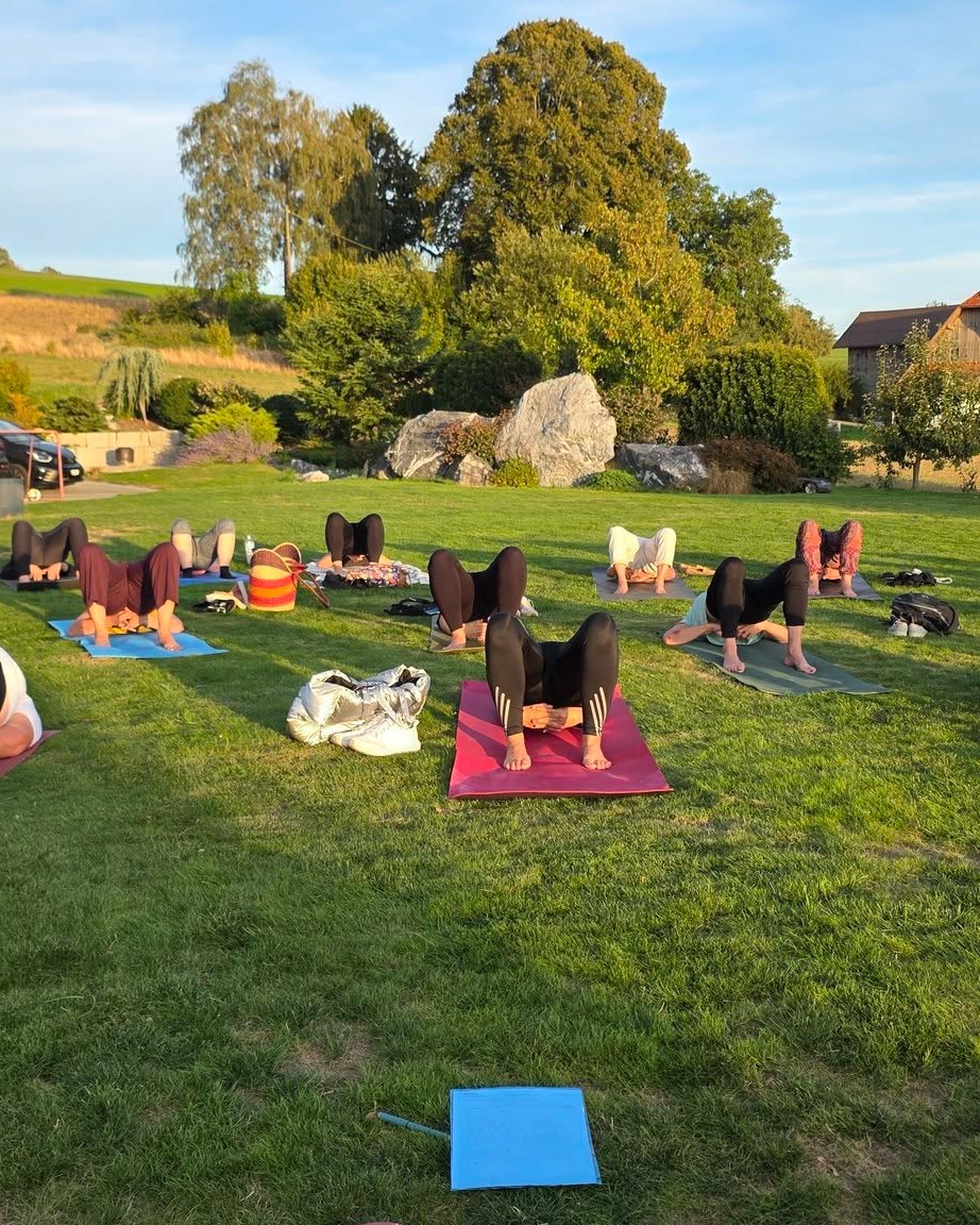 Letzte Woche wars wieder einfach traumhaft 🌅 - am Dienstag ist nun bereits wieder die letzte Gelegenheit, nochmals Sonne ☀️😎 zu tanken und bei Sonnenuntergang zu geniessen, zu sinnieren und zu schlemmen. Jetzt letzte Plätze sichern (Link in Bio)