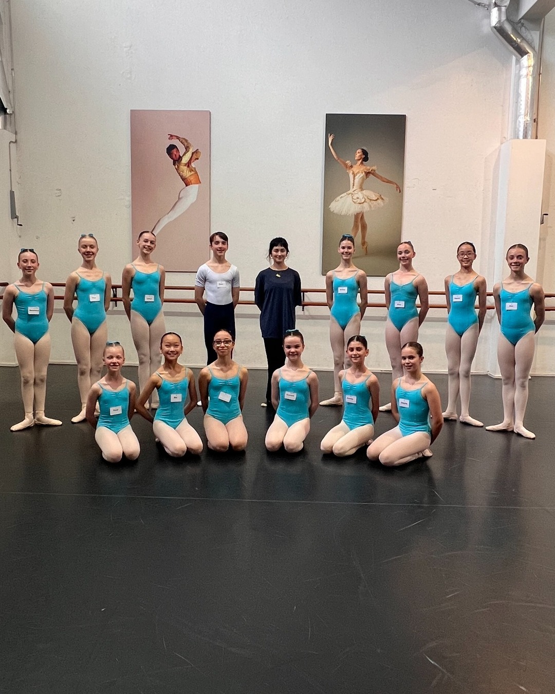 ✨ Today, Sunday 13 September, our Junior and Senior Scholars enjoyed inspiring classes at Cecchetti Studios, Ministry of Dance, with guest teacher Lilly Maskery, Artist of The Australian Ballet, and musician and accompanist Waldemar Lis. 🩰🎶
Congratulations to all of our Scholars on their wonderful focus and hard work! ⭐